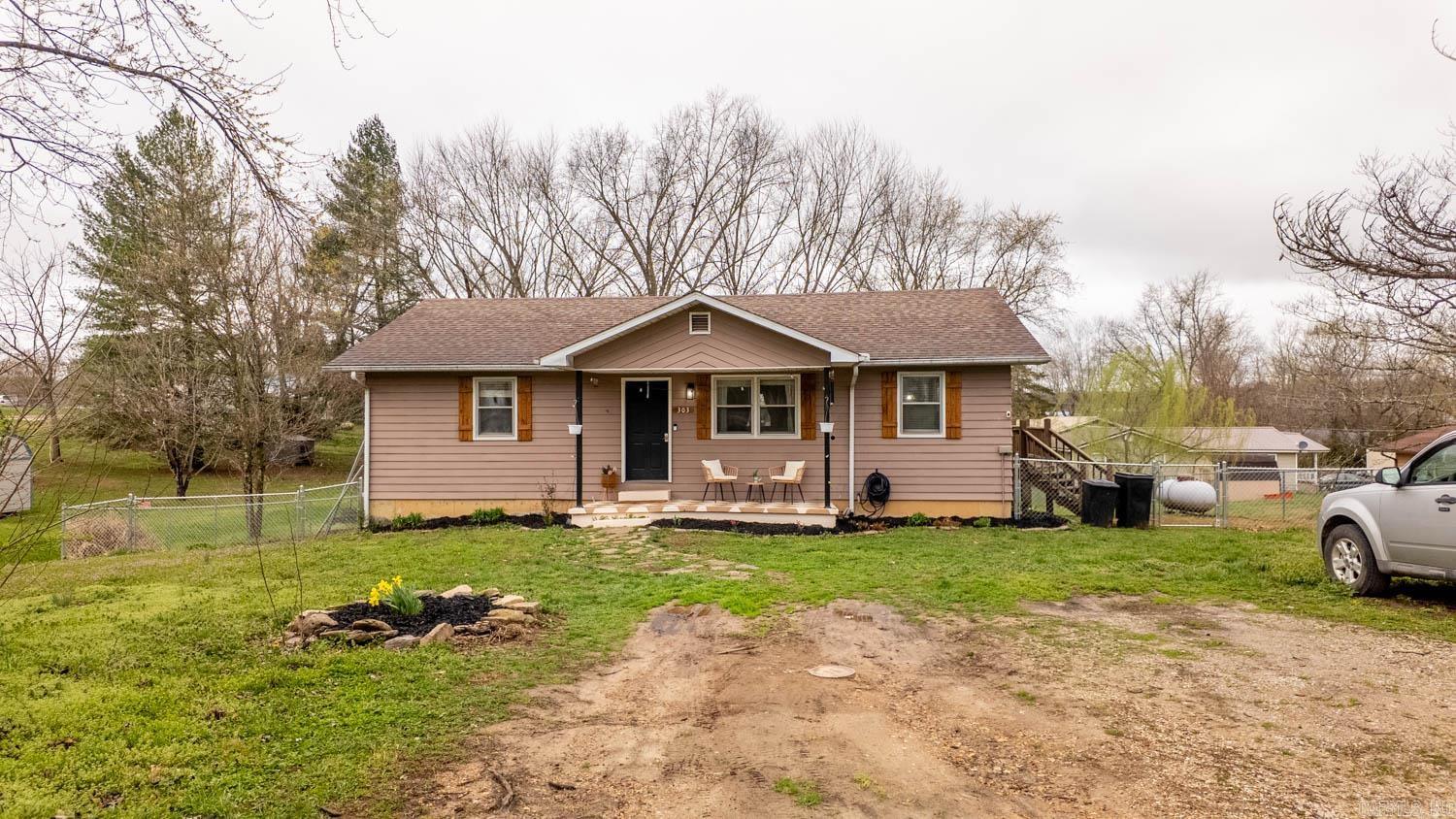 303 Washinton Street  Mountain View, MO, MO