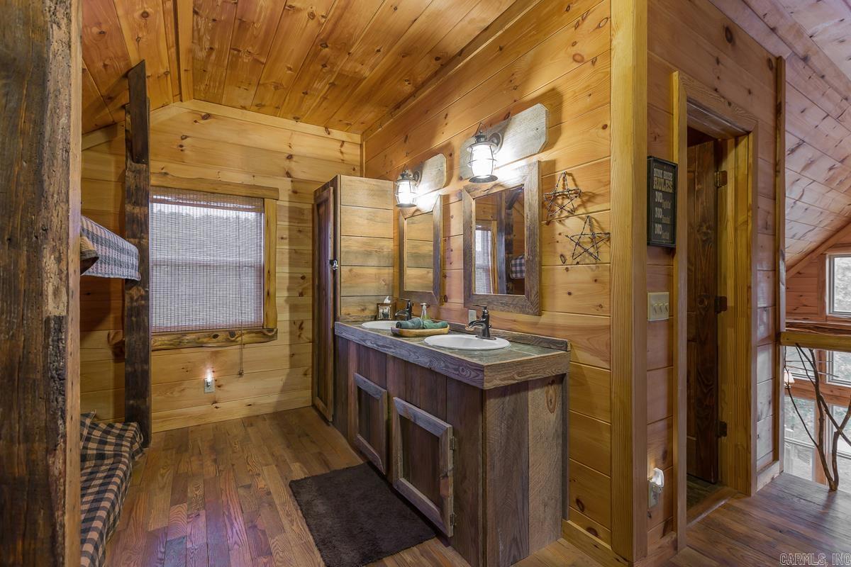 383 Massey Lane  Mena, AR