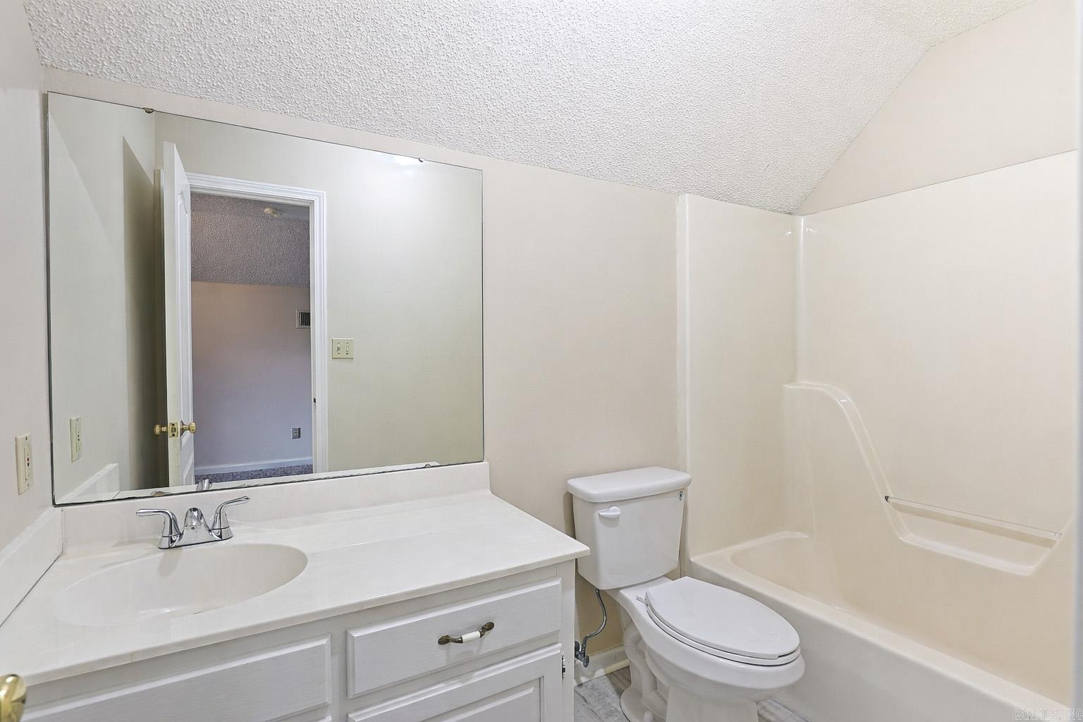 300 Regal Oaks  White Hall, AR