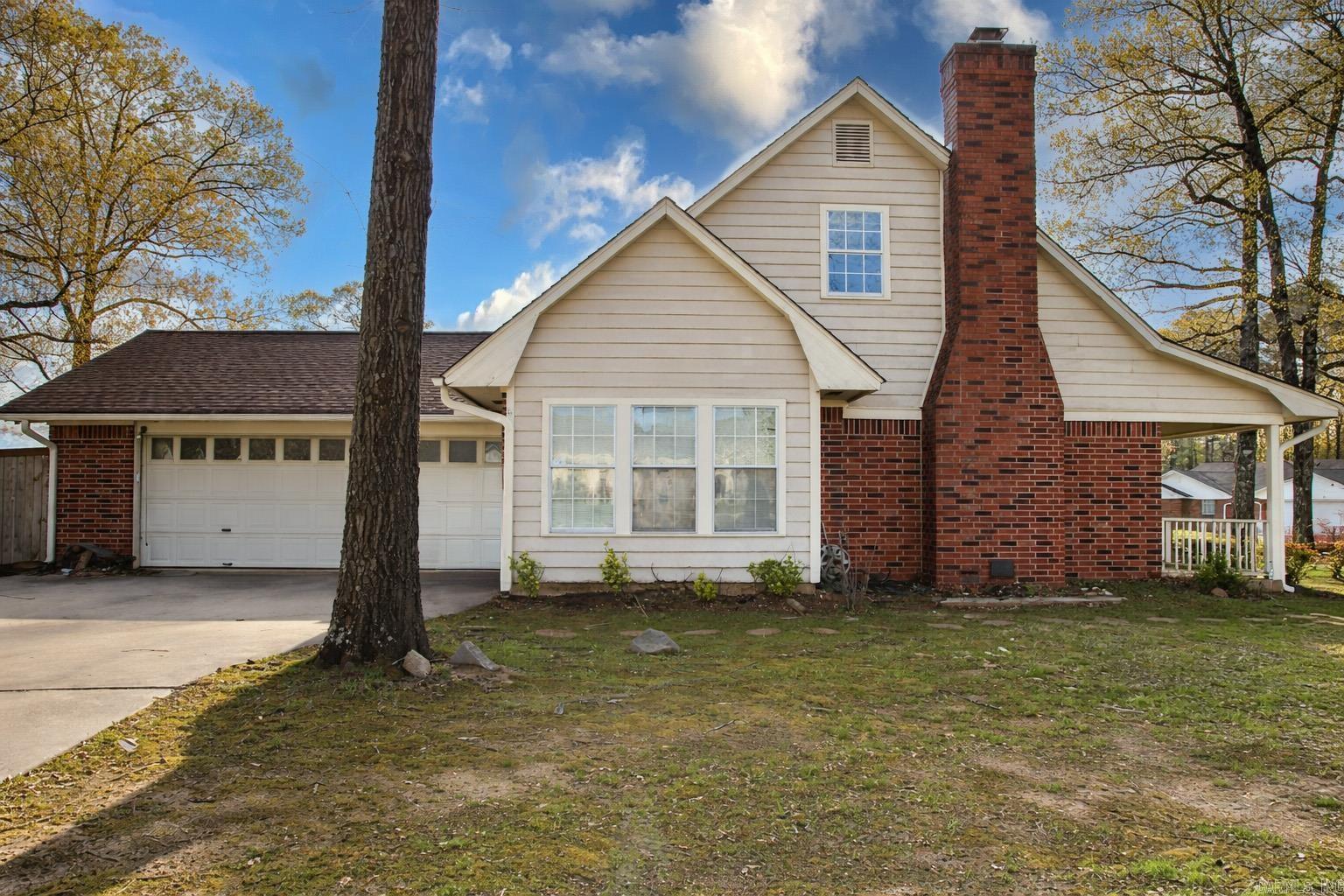 300 Regal Oaks  White Hall, AR