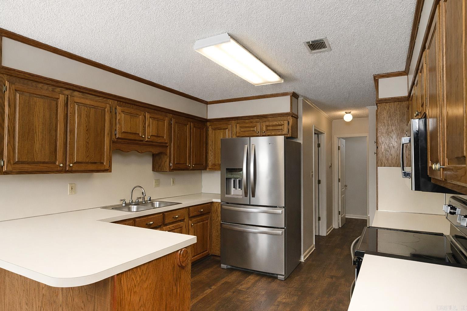 300 Regal Oaks  White Hall, AR