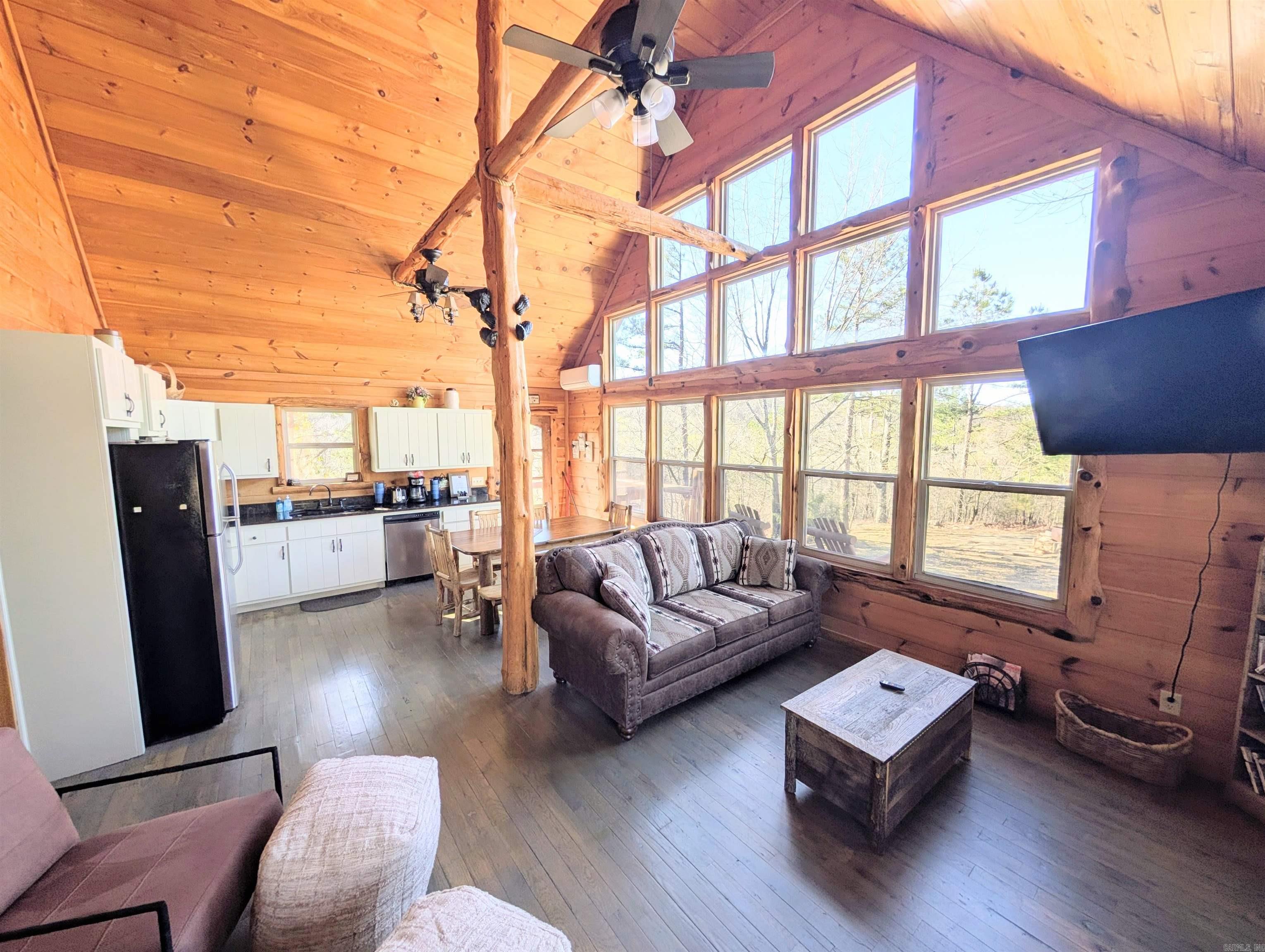 383 Massey Lane  Mena, AR