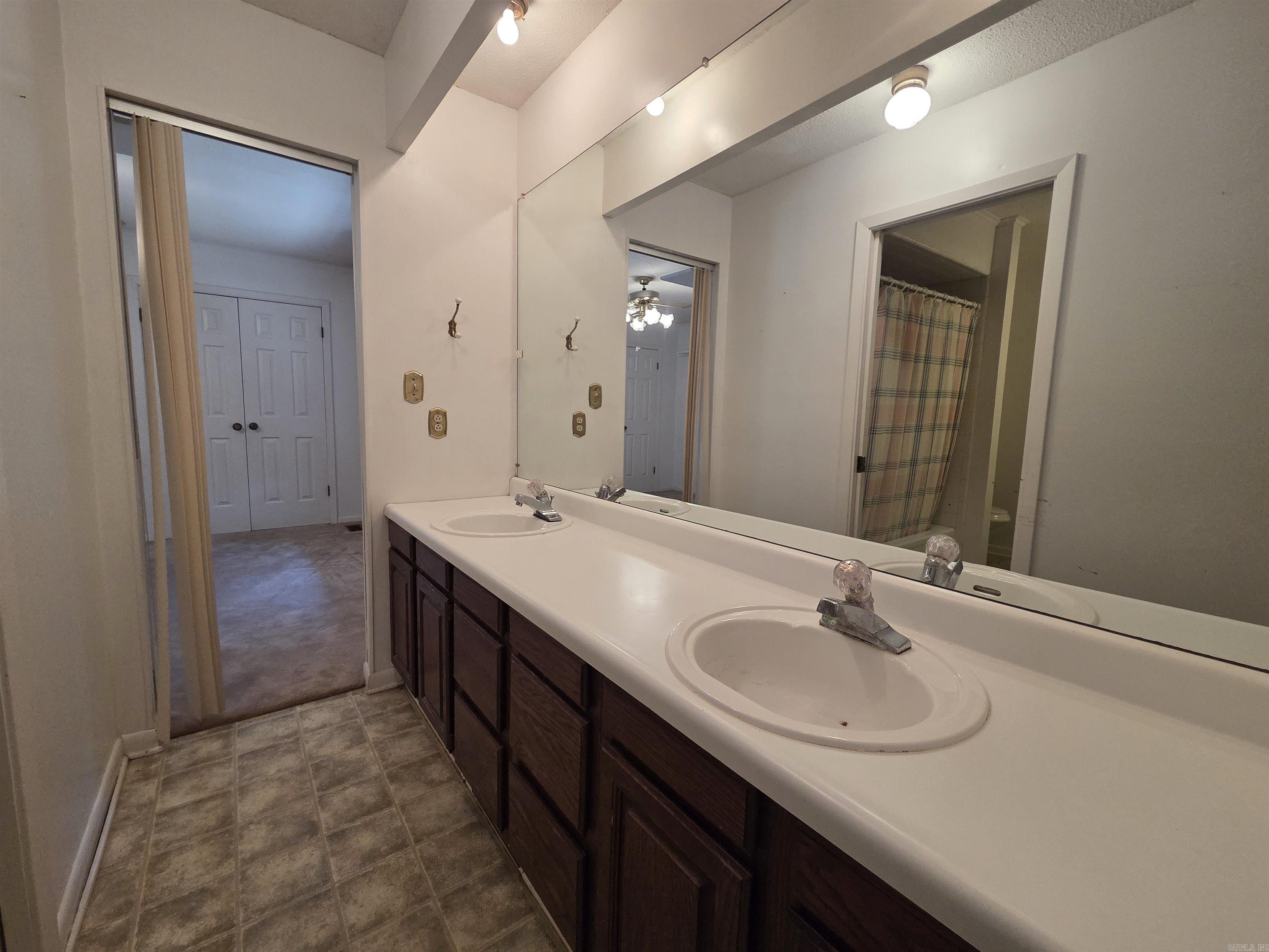 104 CR 7010  Wynne, AR