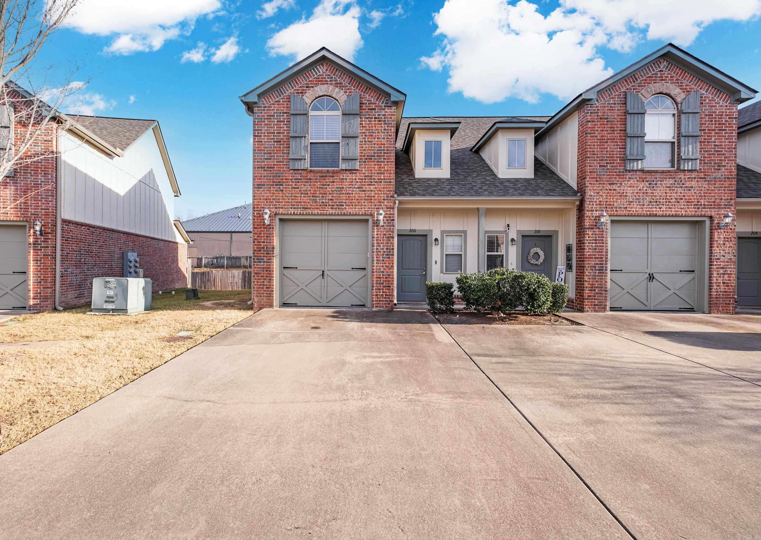 502 Tuscany  Maumelle, AR