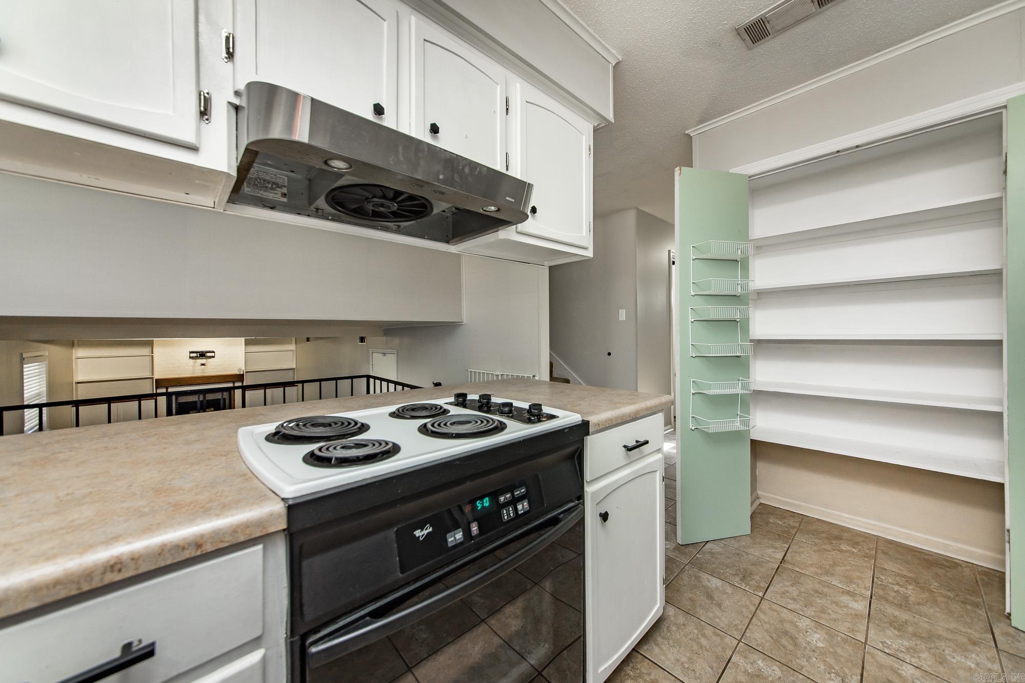 1124 Old Charter  Little Rock, AR