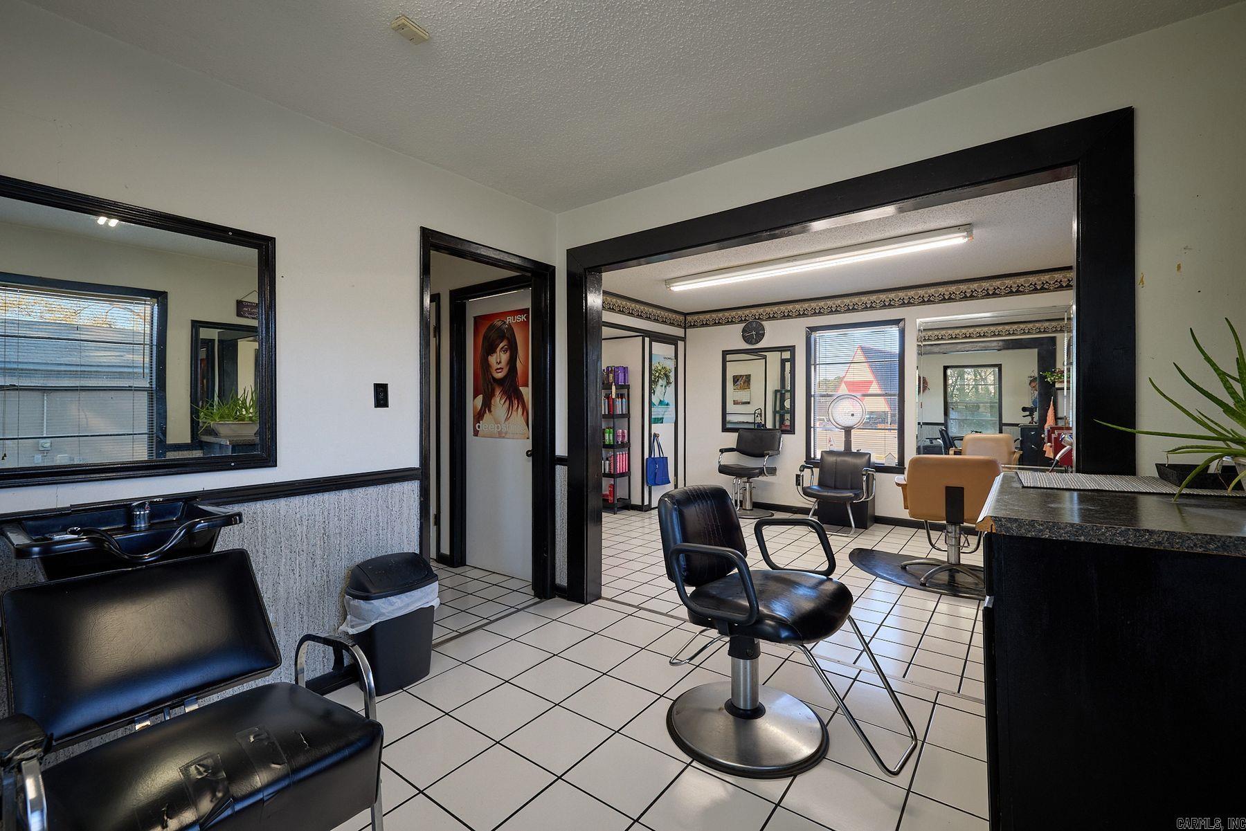 1100 N Reynolds Road  Bryant, AR