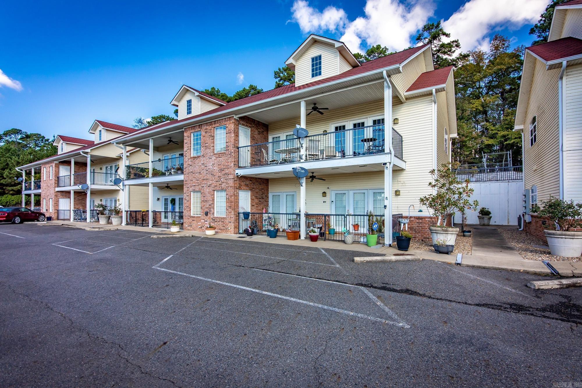 321 Peters  Hot Springs, AR