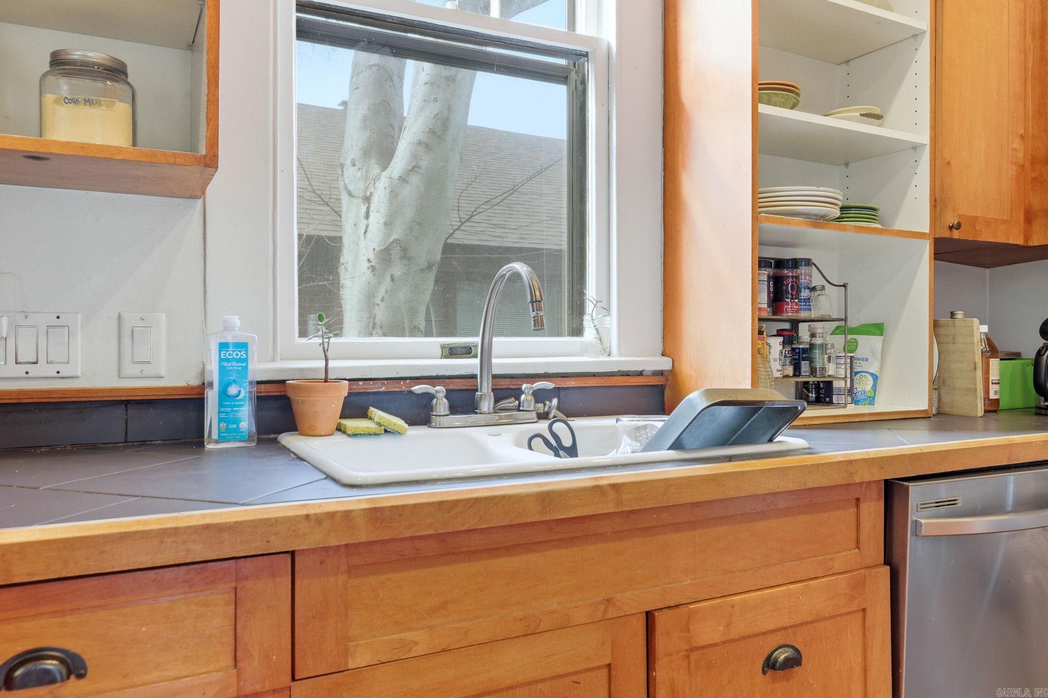 1901 S Gaines  Little Rock, AR