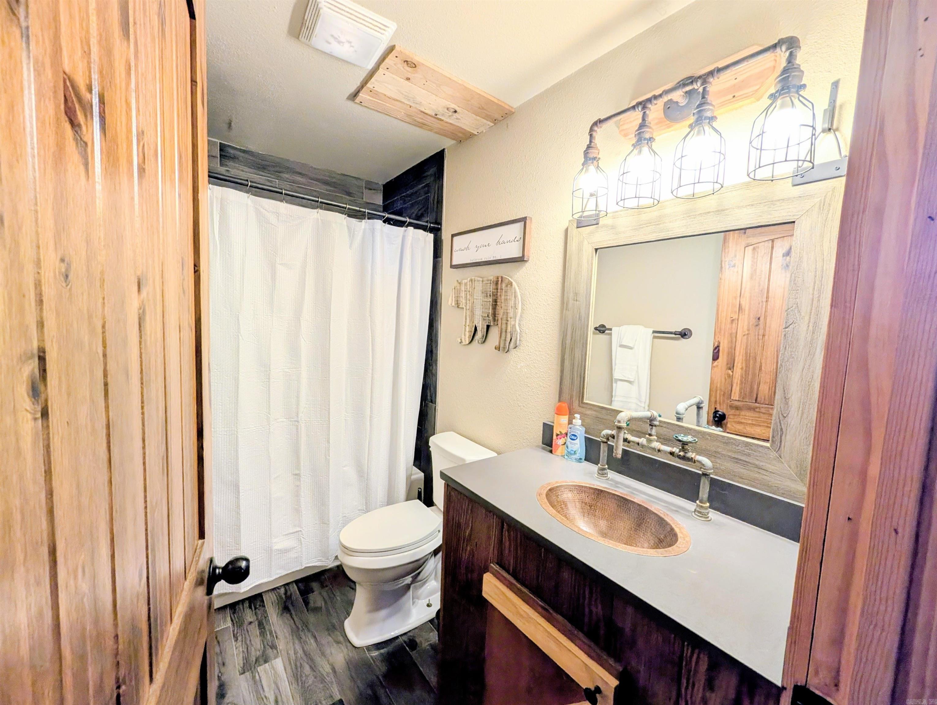 383B Massey Lane  Mena, AR