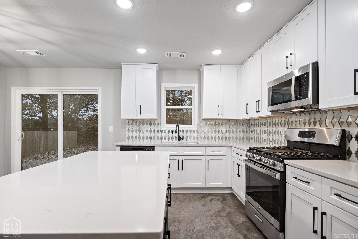 417 Gia Street Bono, AR 72416