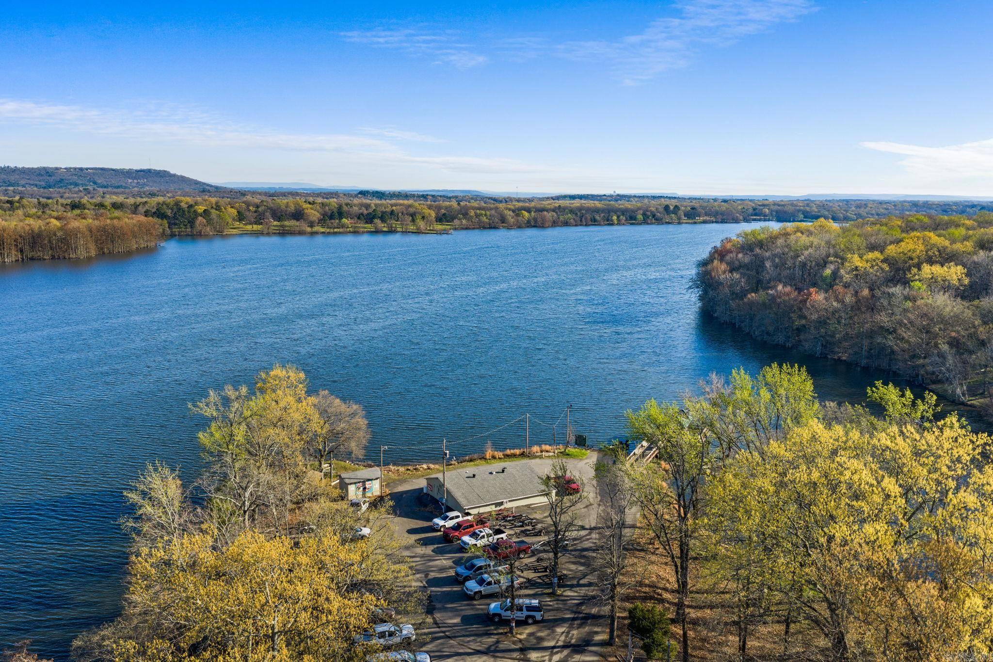 400 Lucky Landing  Atkins, AR