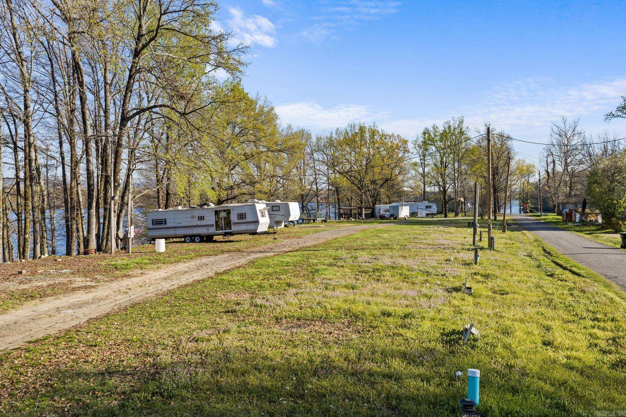 400 Lucky Landing  Atkins, AR