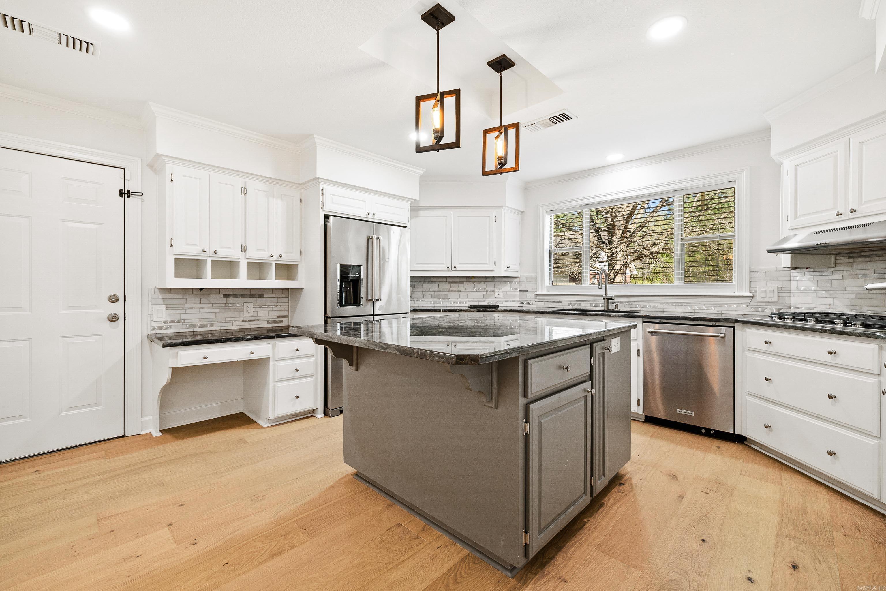 33 Plantation Acres  Little Rock, AR