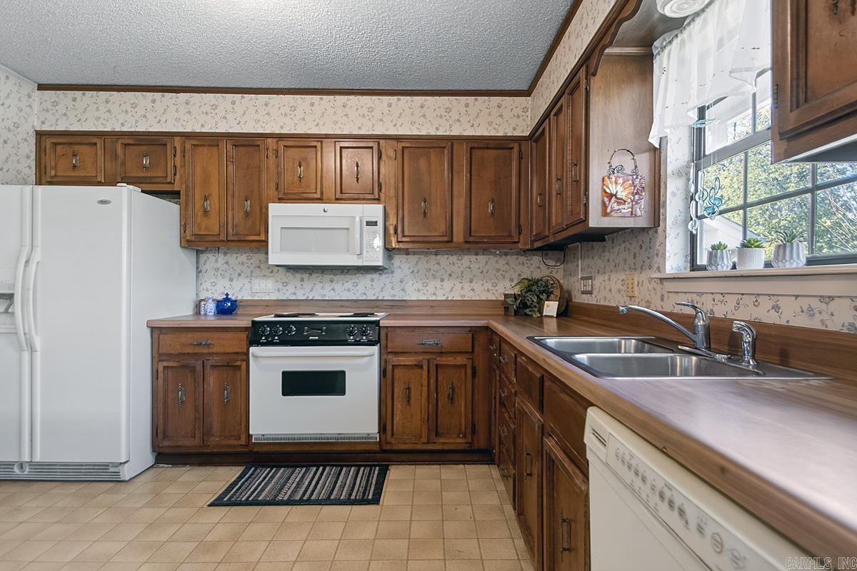 32 Kingspark Dr  Maumelle, AR