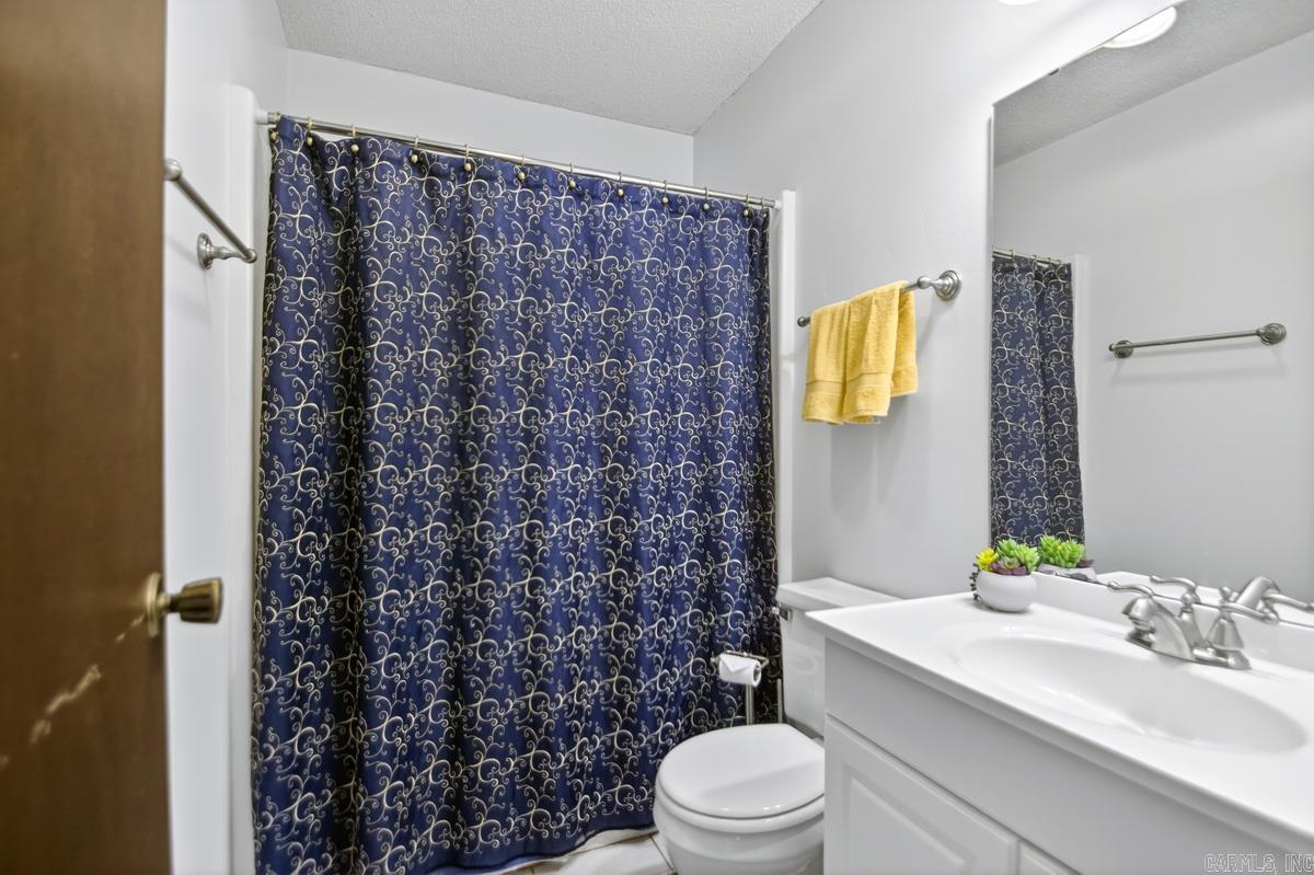 32 Kingspark Dr  Maumelle, AR