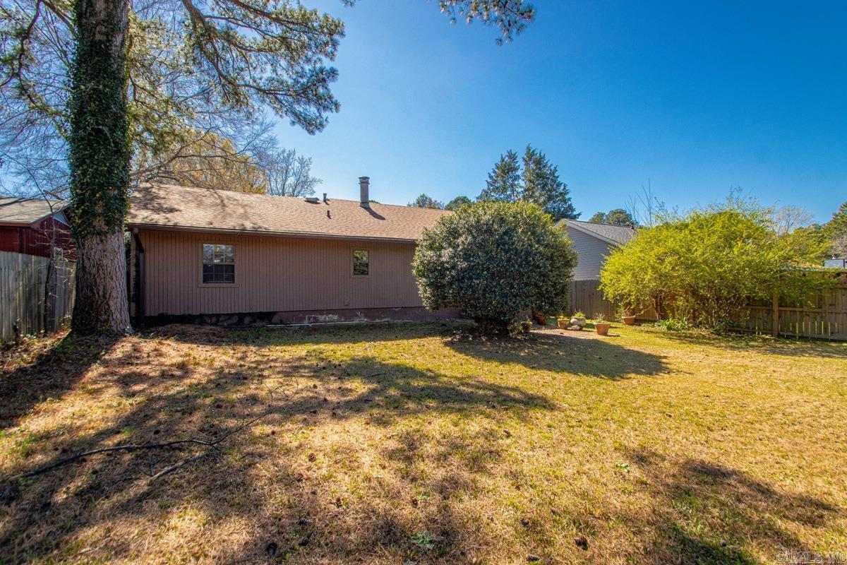 32 Kingspark Dr  Maumelle, AR