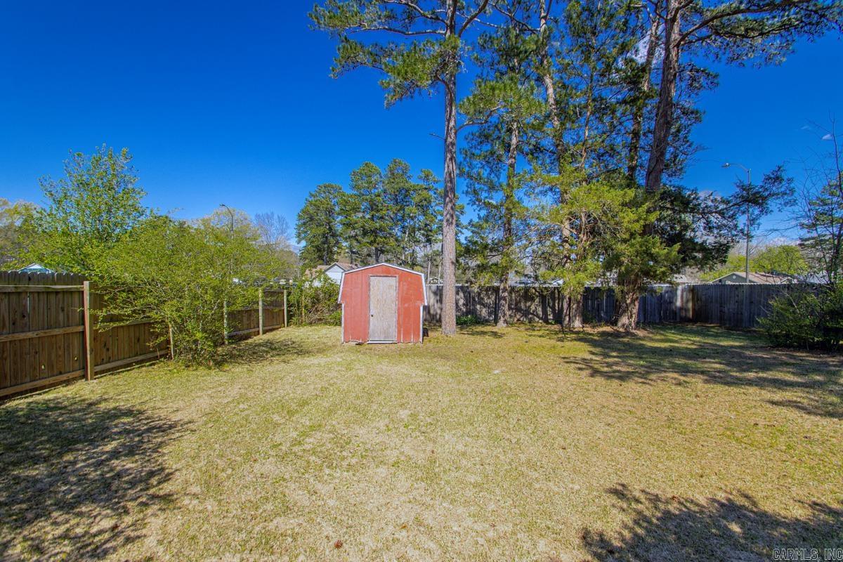 32 Kingspark Dr  Maumelle, AR