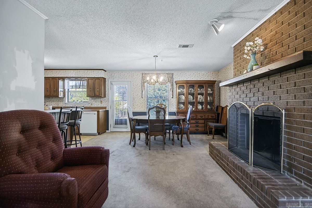 32 Kingspark Dr  Maumelle, AR