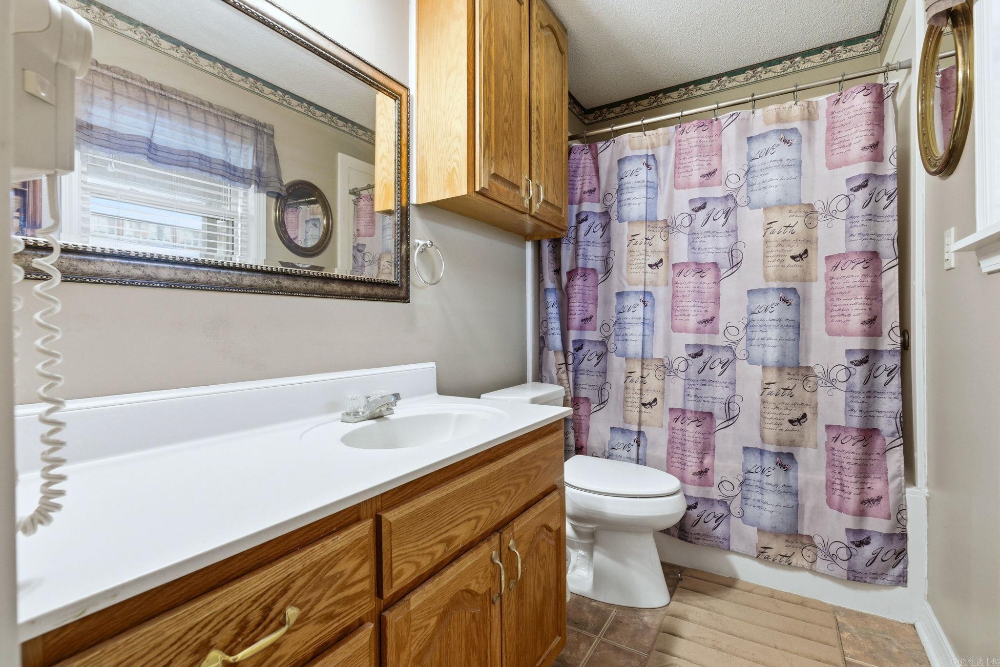 5580 AR HWY 236 E  Carlisle, AR