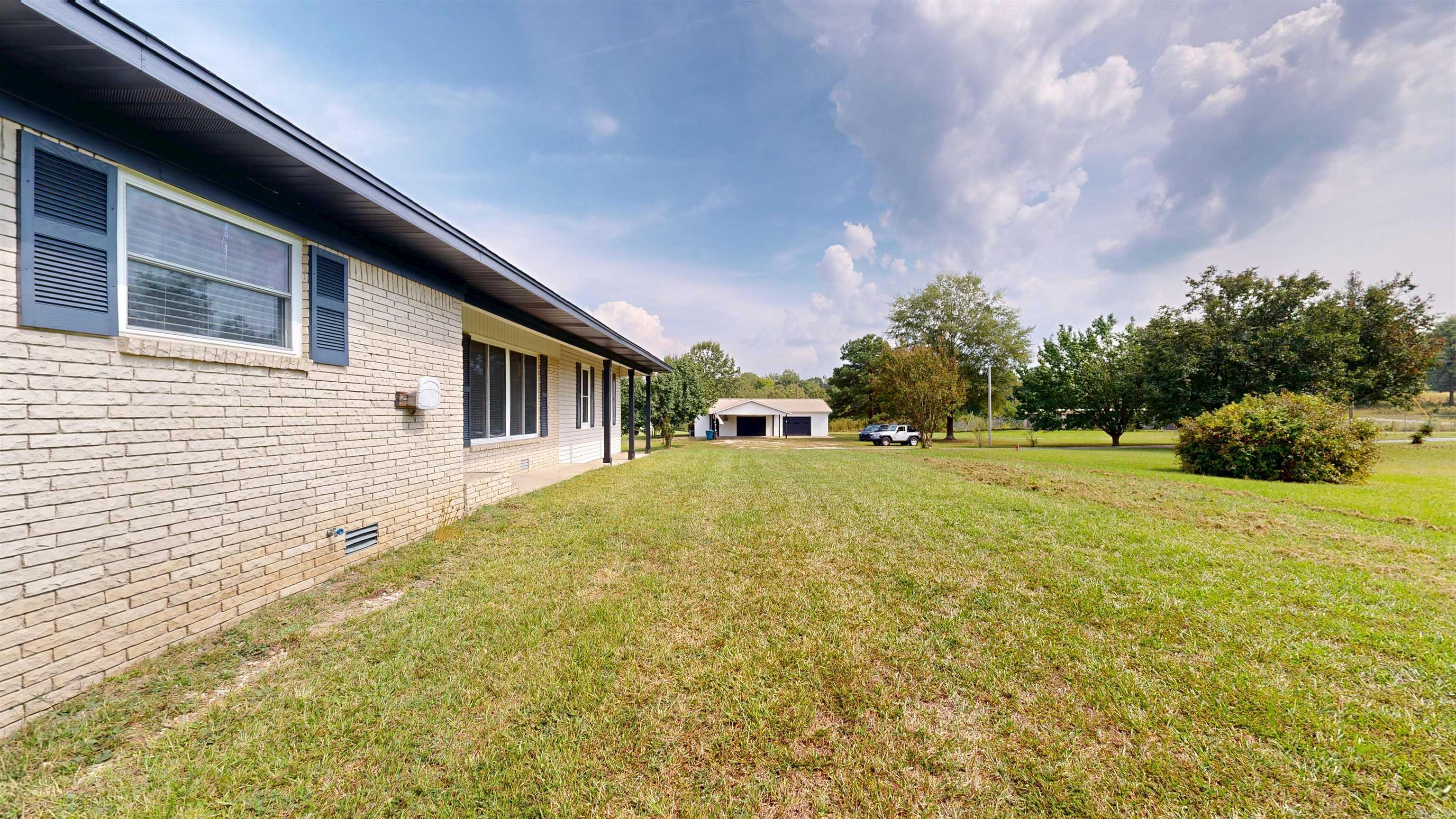 2568 Highway 7  Bismarck, AR