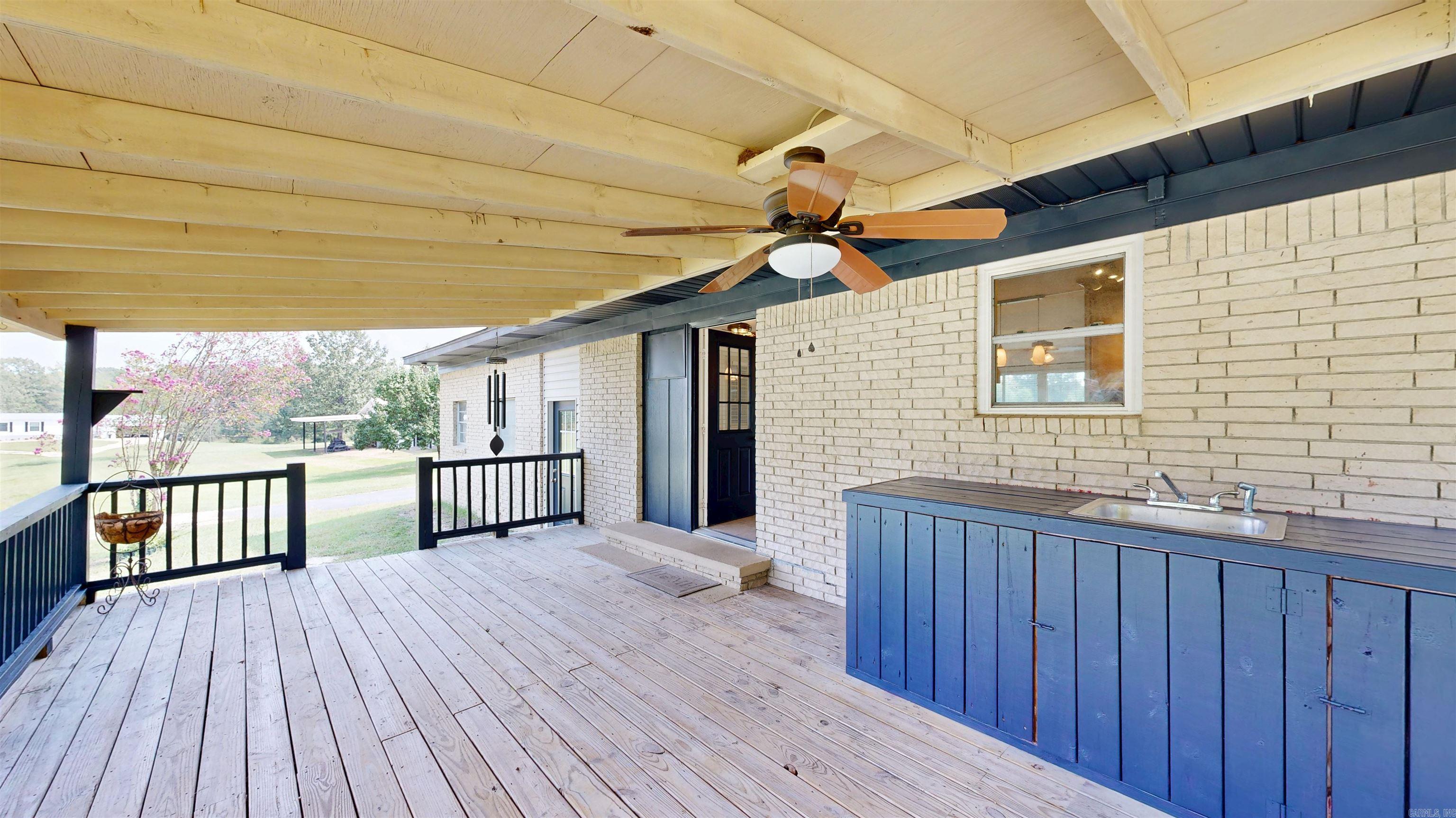 2568 Highway 7  Bismarck, AR