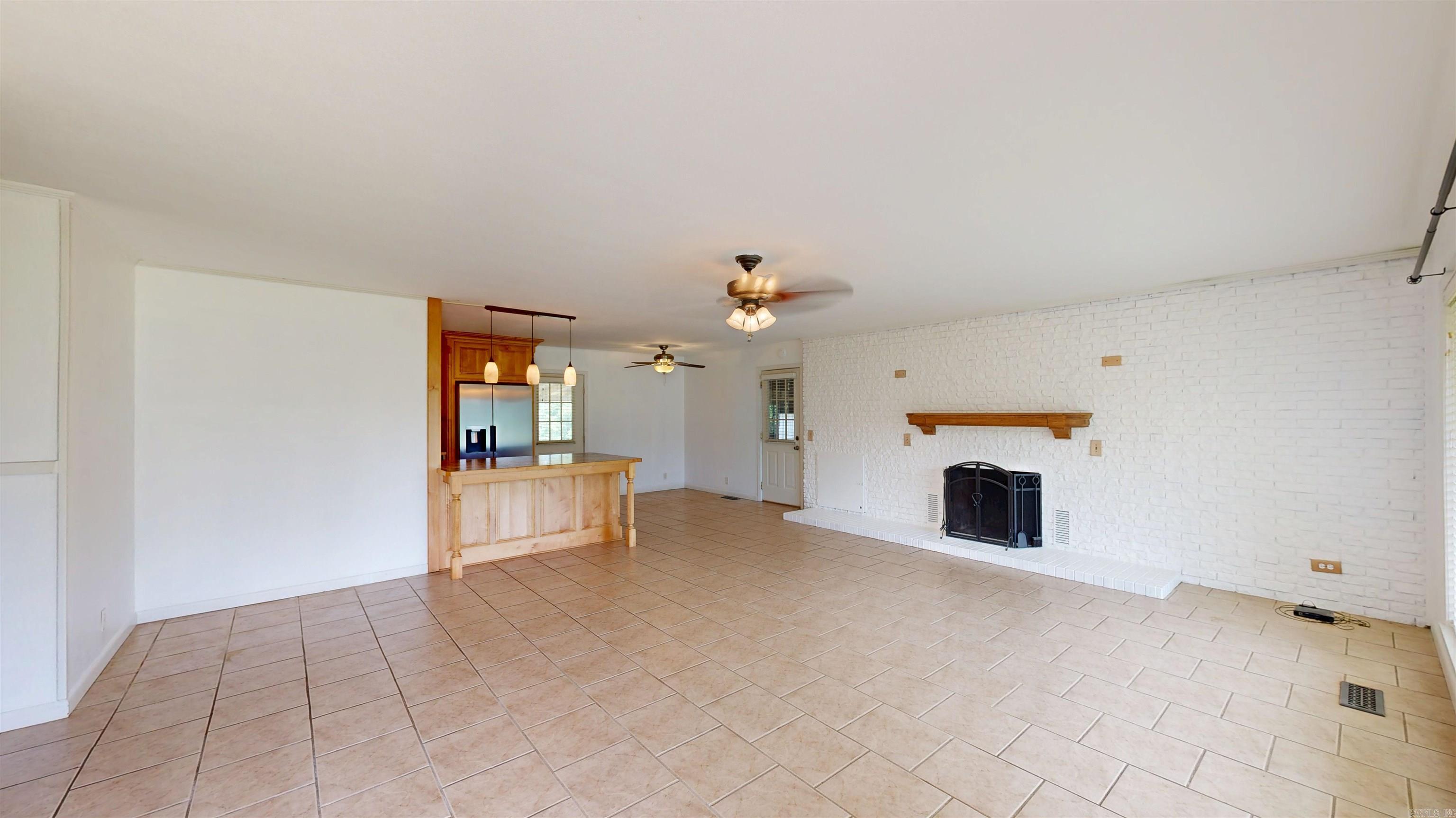 2568 Highway 7  Bismarck, AR