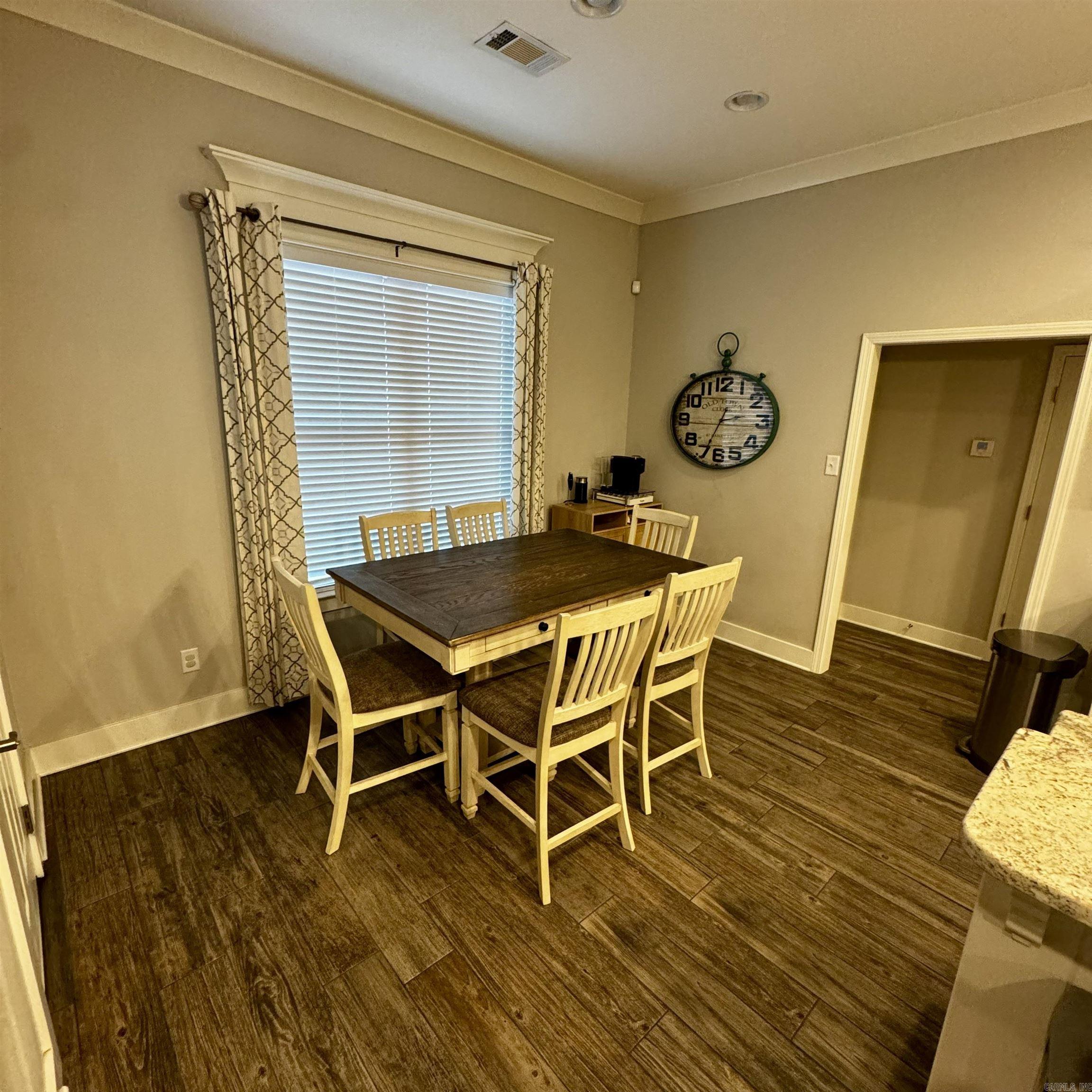 1717 Creekview  Sherwood, AR