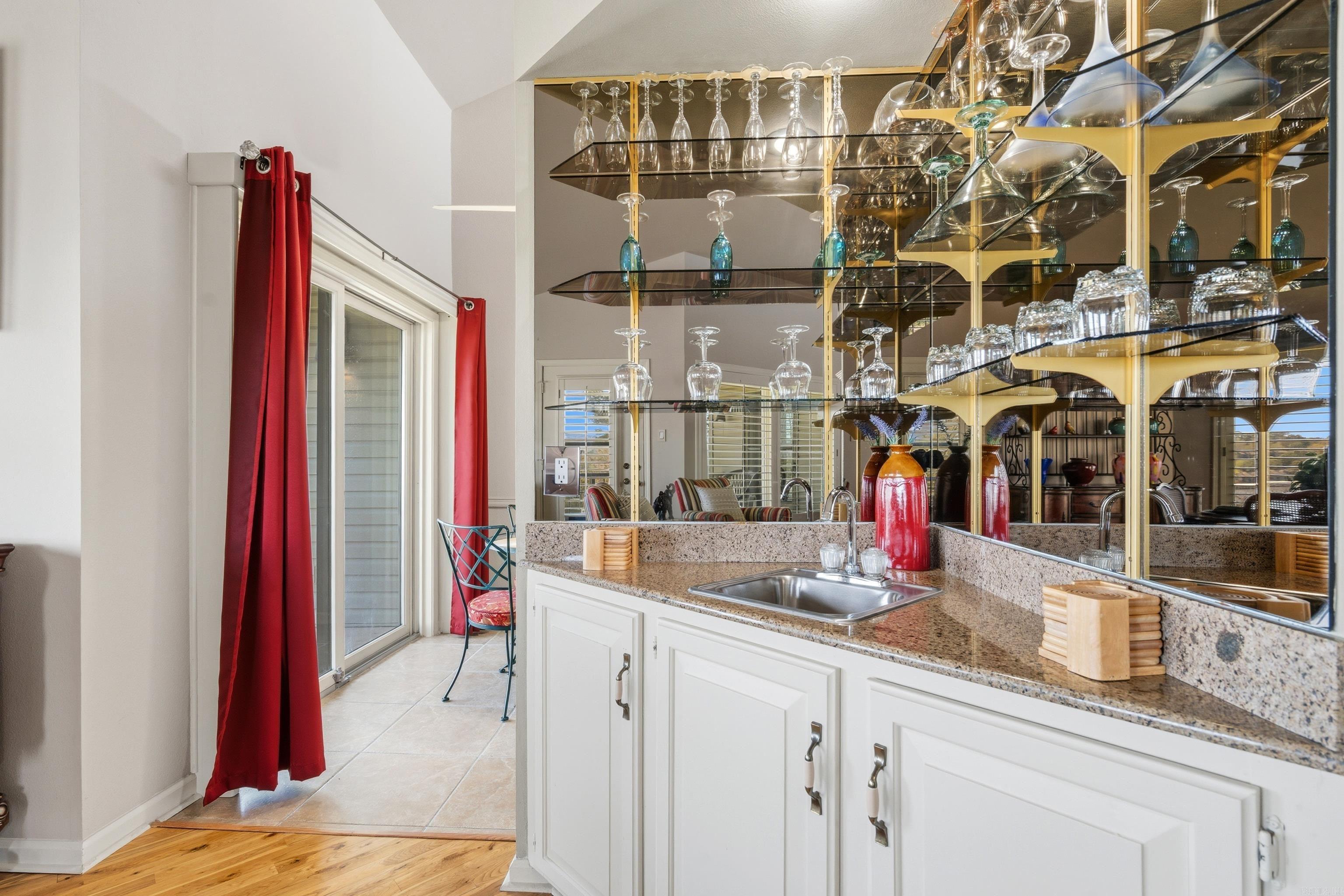 101 Long Island  Hot Springs, AR