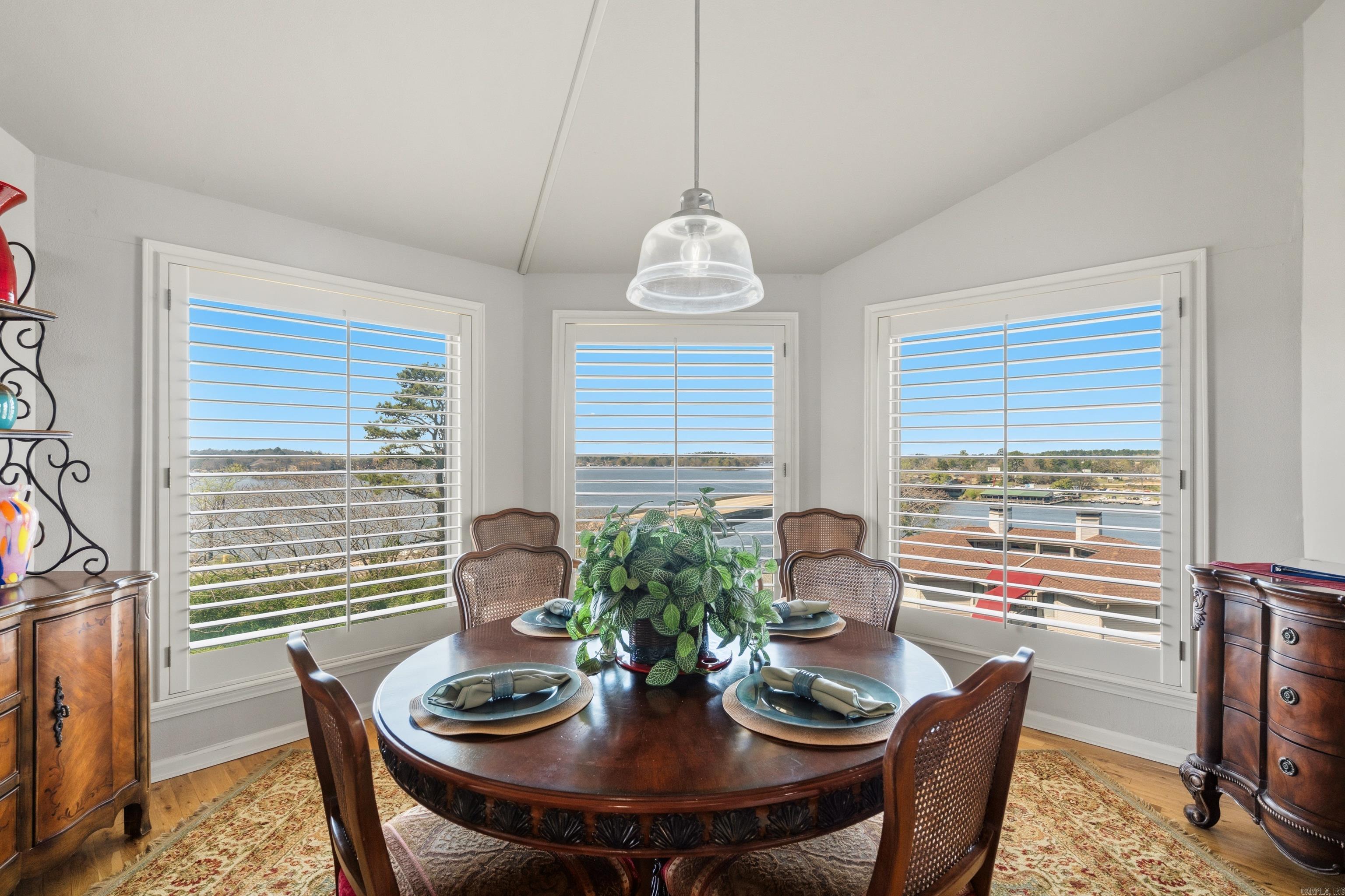 101 Long Island  Hot Springs, AR