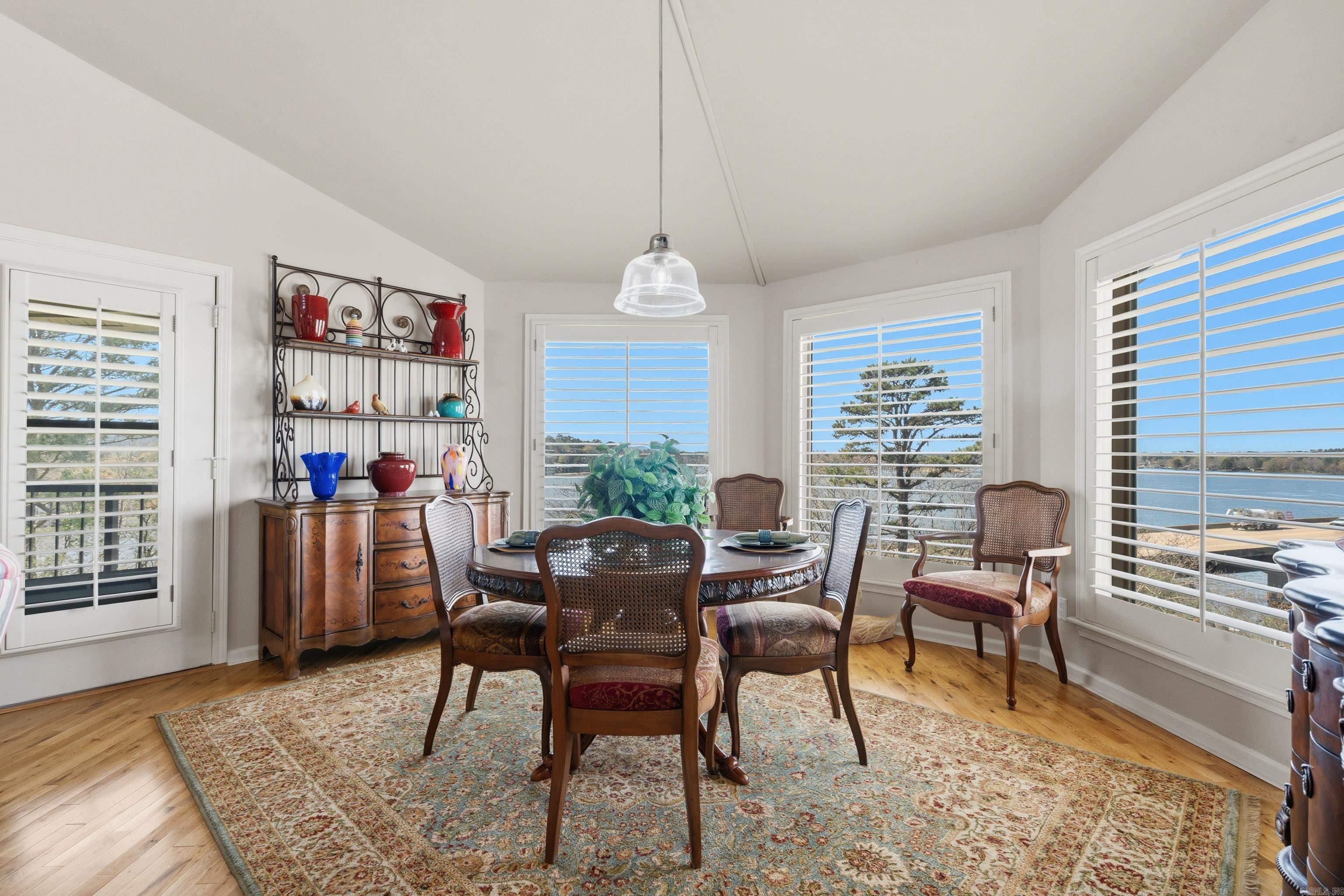 101 Long Island  Hot Springs, AR