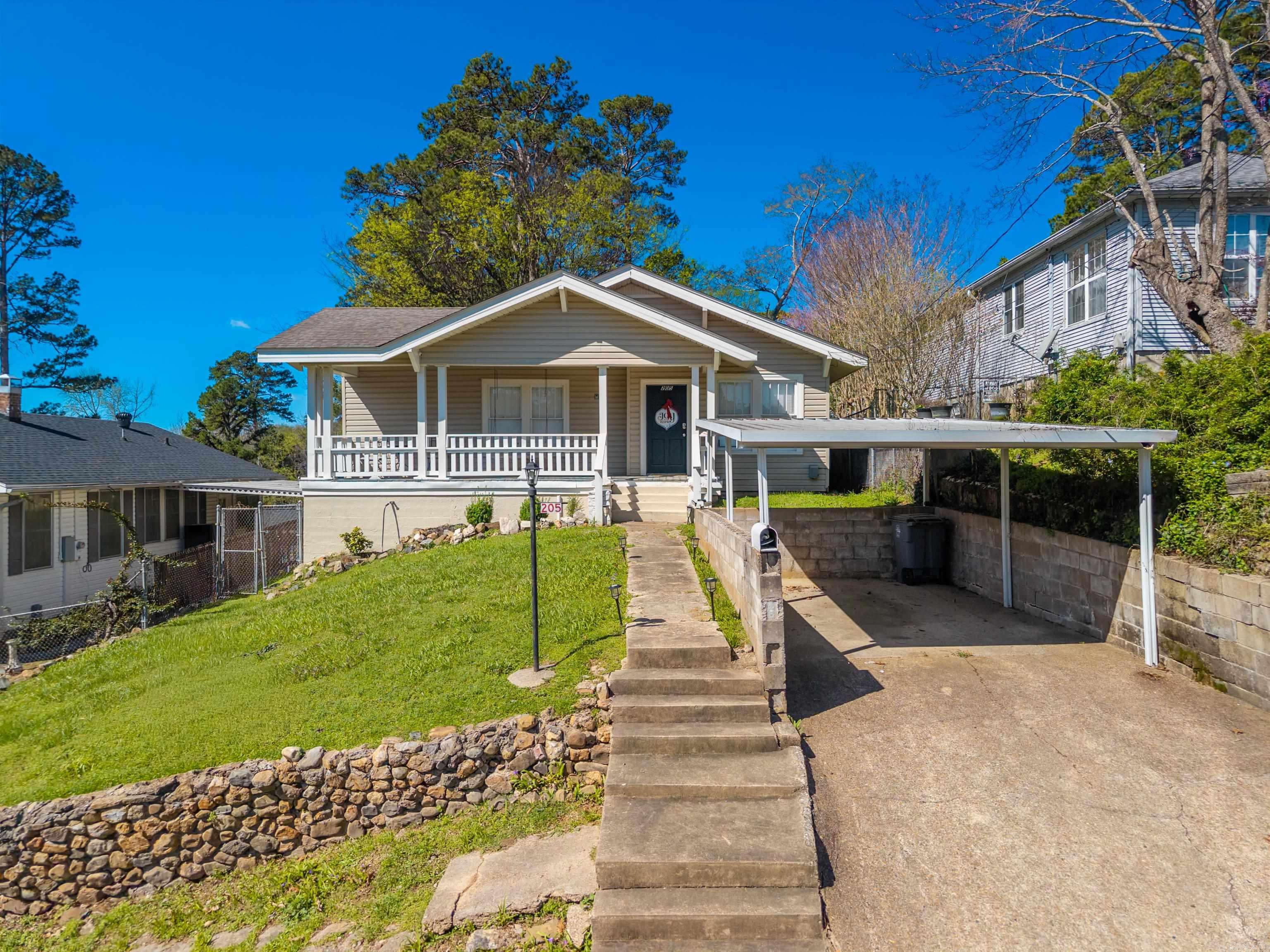 205 Reid  Hot Springs, AR