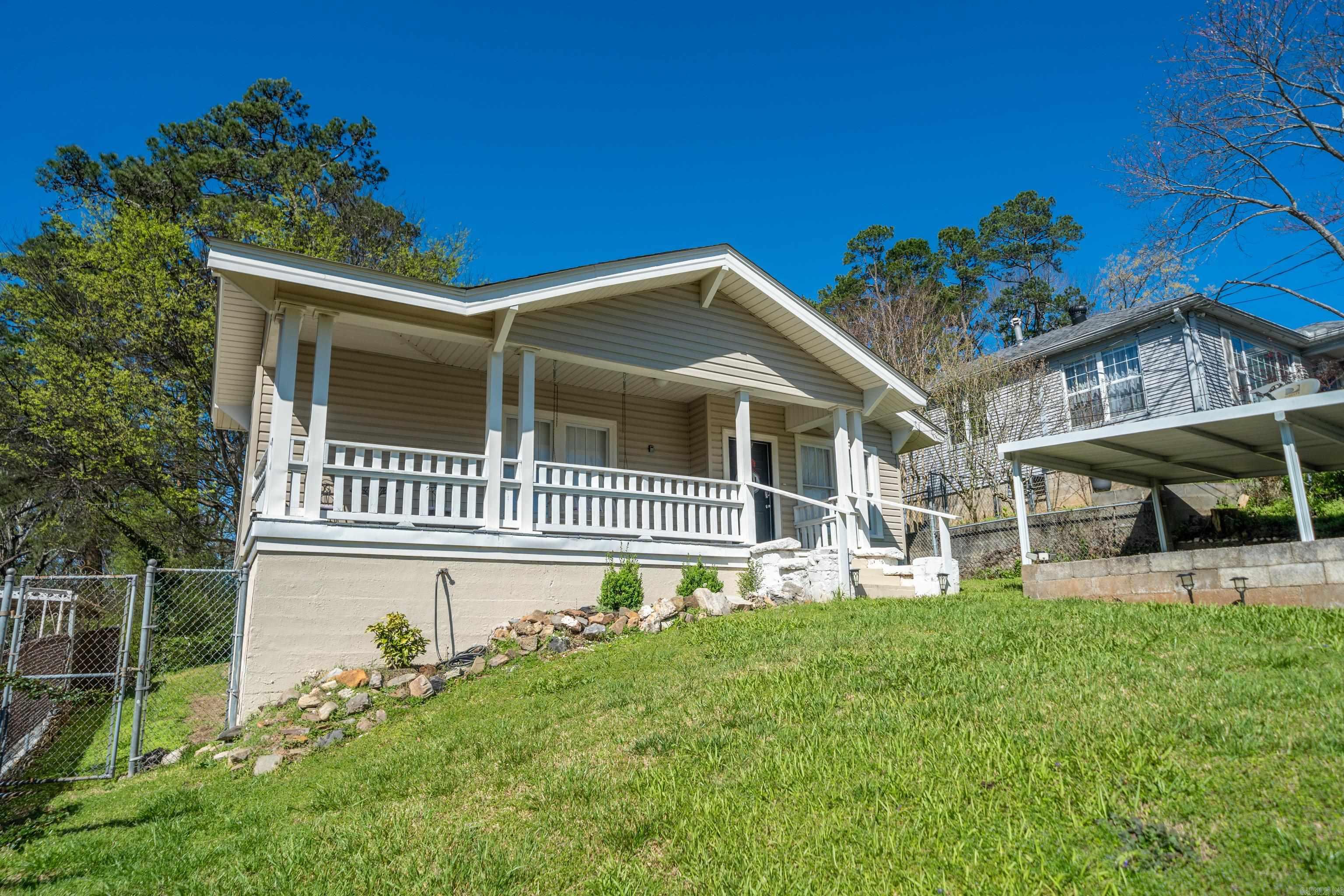 205 Reid  Hot Springs, AR