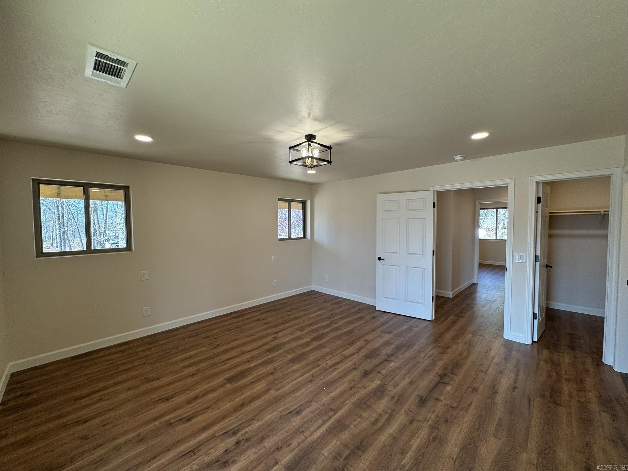 870 Chriswood  Clarkridge, AR