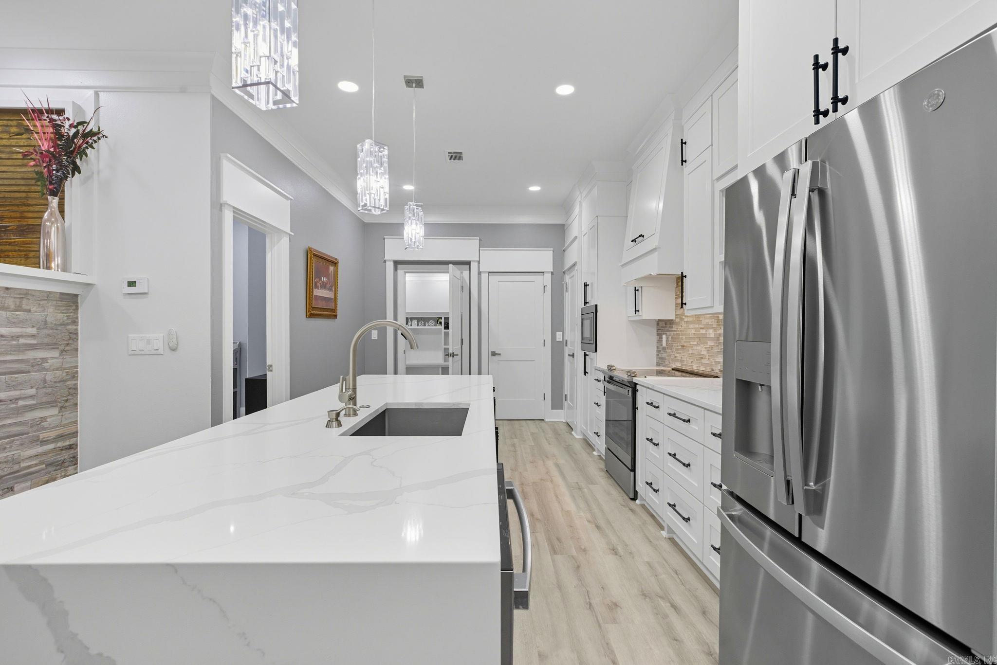 12332 Loganberry  Alexander, AR