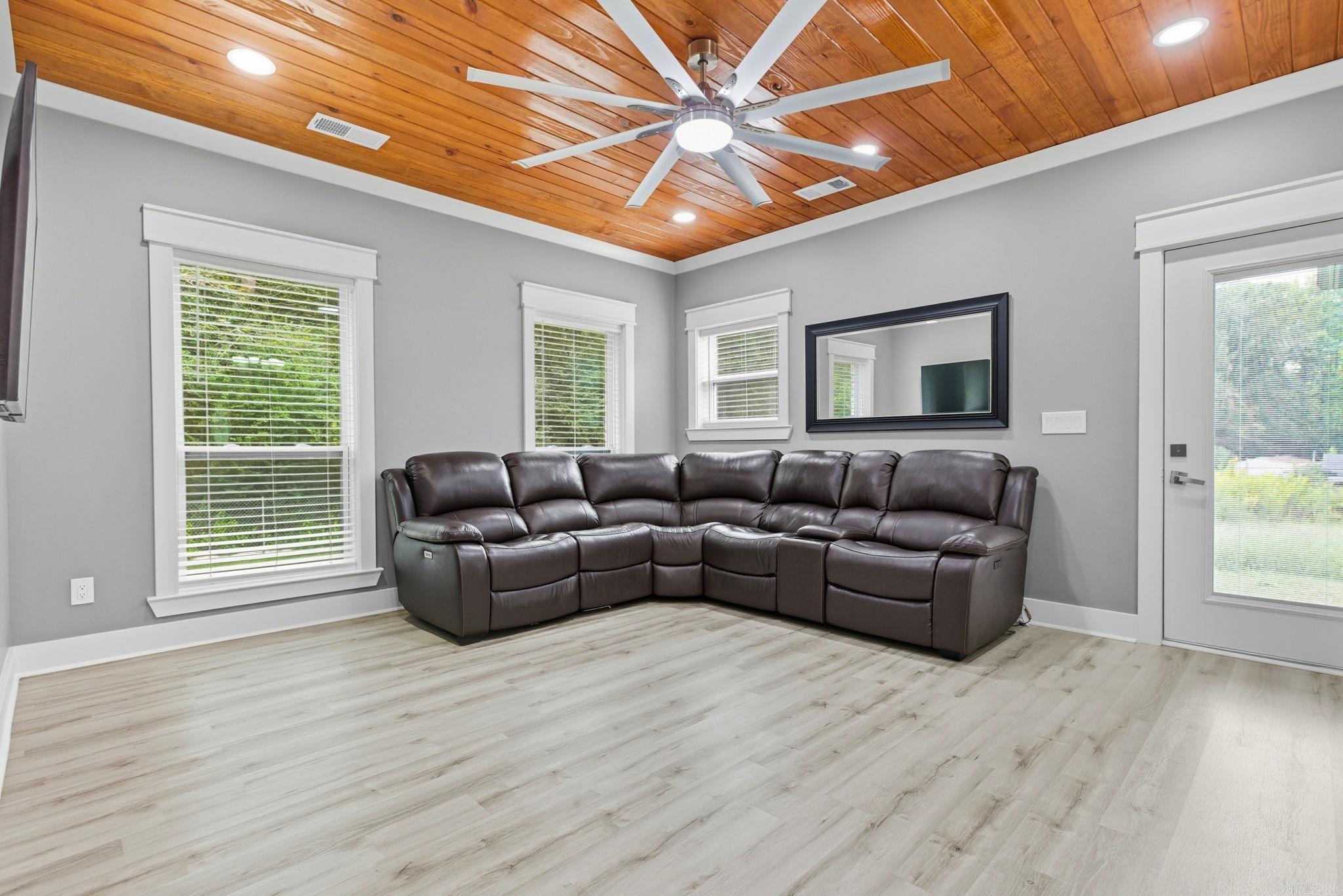 12332 Loganberry  Alexander, AR