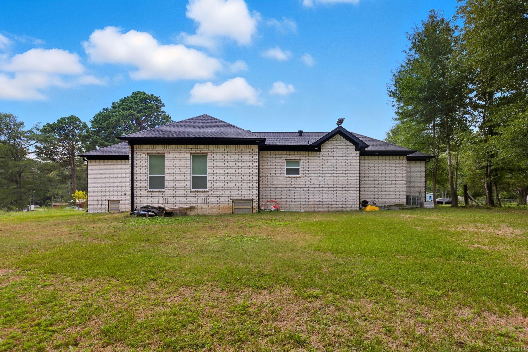 12332 Loganberry  Alexander, AR