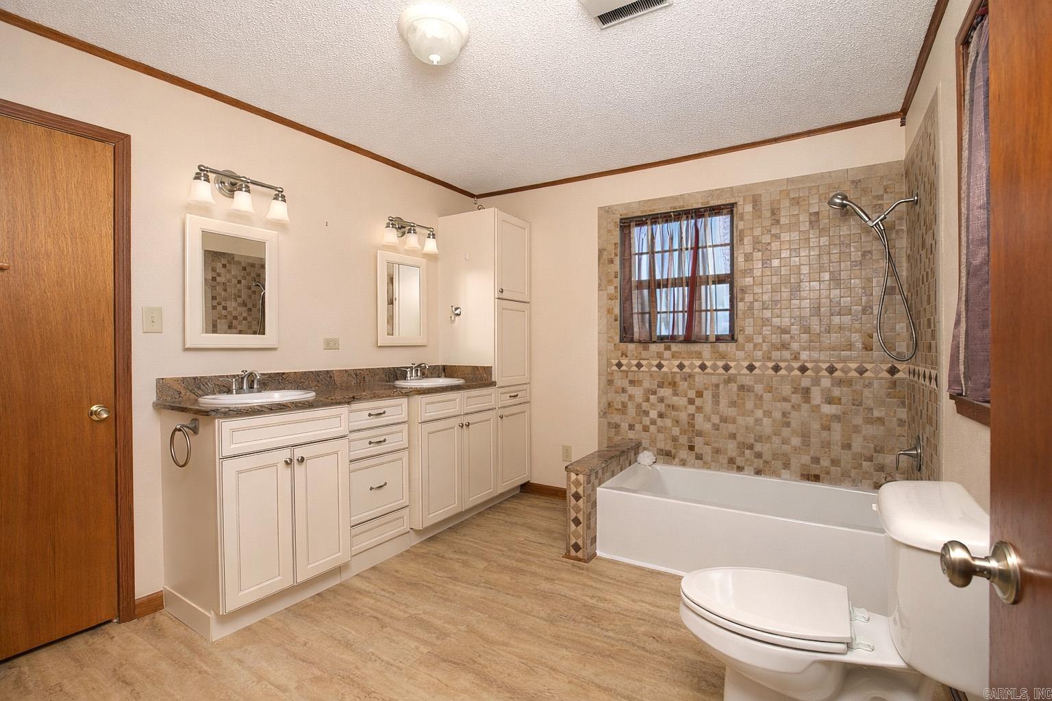 7407 W 13th  Pine Bluff, AR