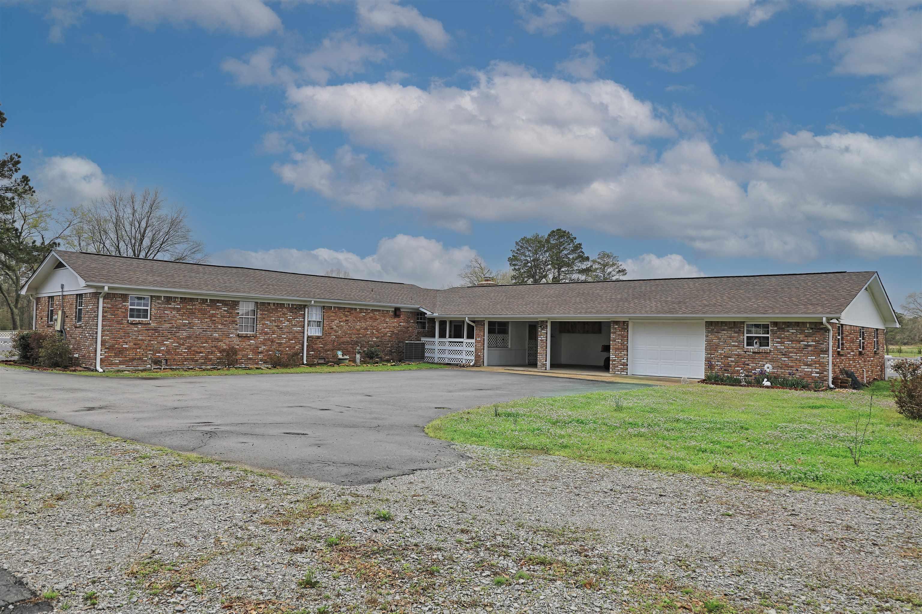 7407 W 13th  Pine Bluff, AR