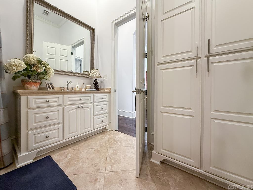 20 CENTER ROAD  Mayflower, AR