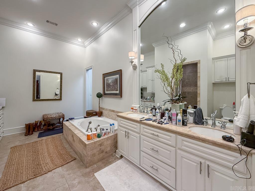 20 CENTER ROAD  Mayflower, AR