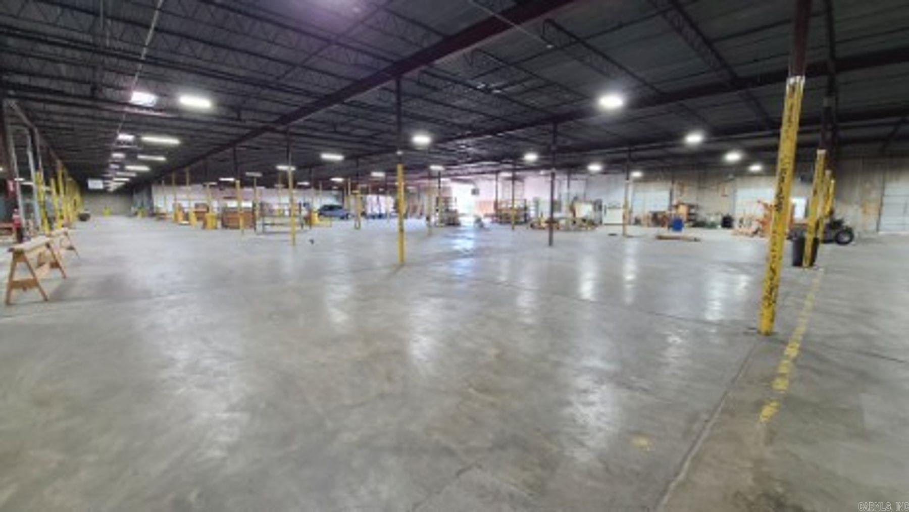 1898 E Grand Avenue  Hot Springs, AR