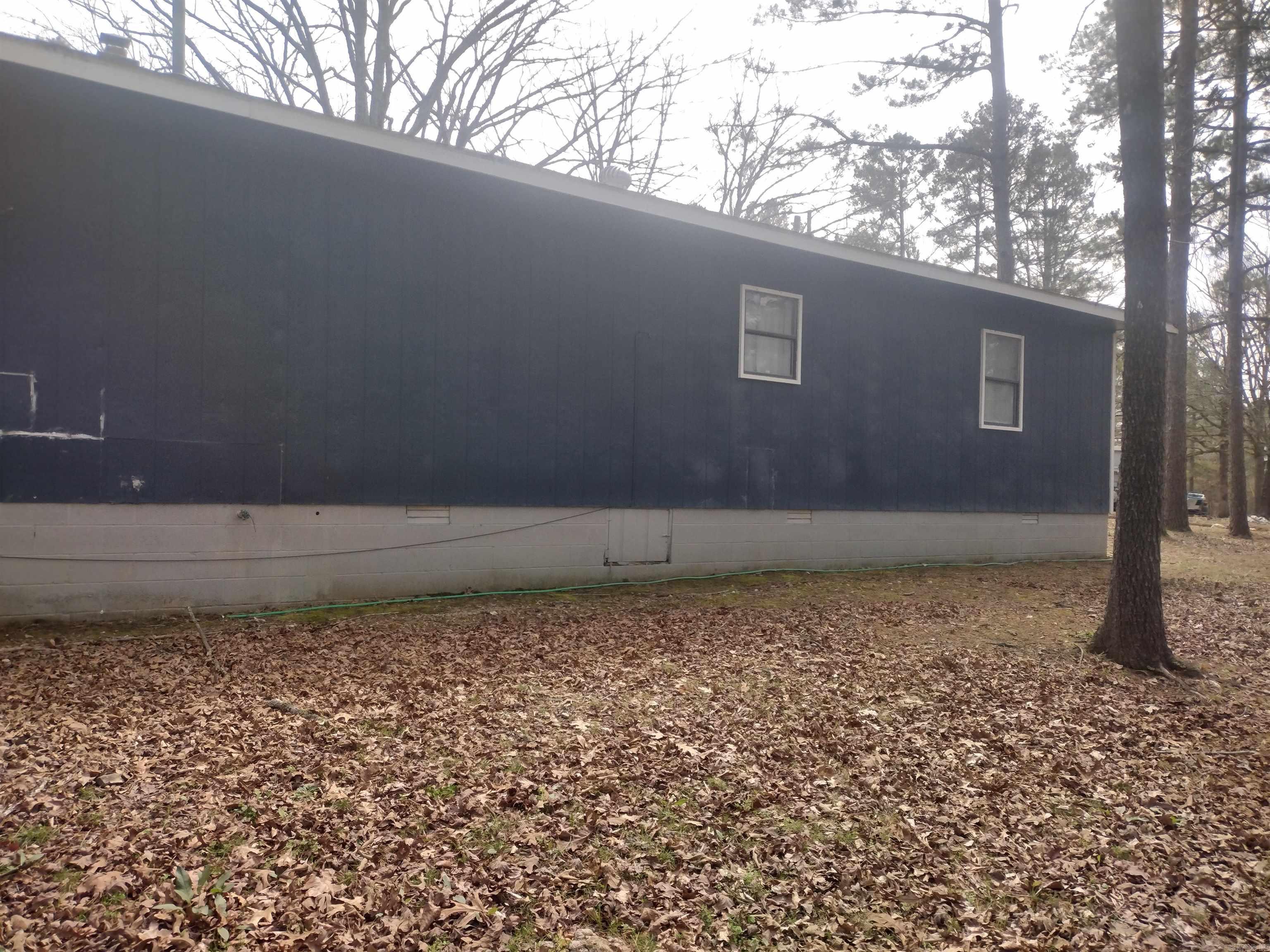 813 Sawmill RD  Mountain View, AR