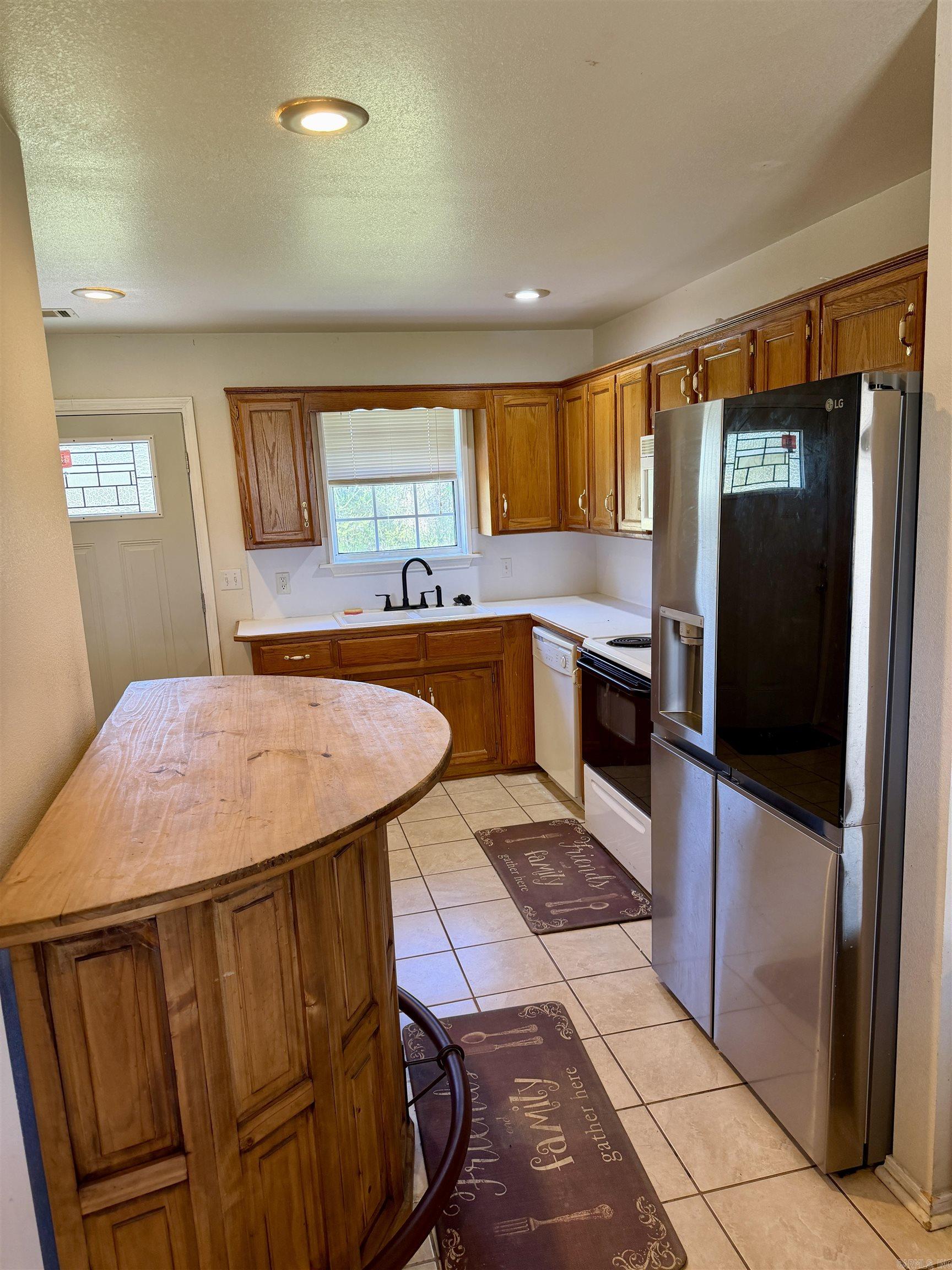 196 Angela Dr  Clarksville, AR