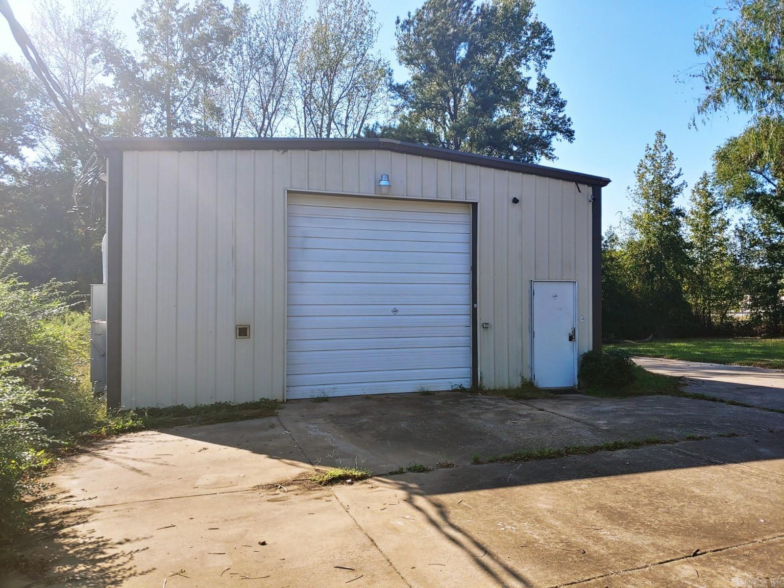 21505 Hwy 365 N  Maumelle, AR