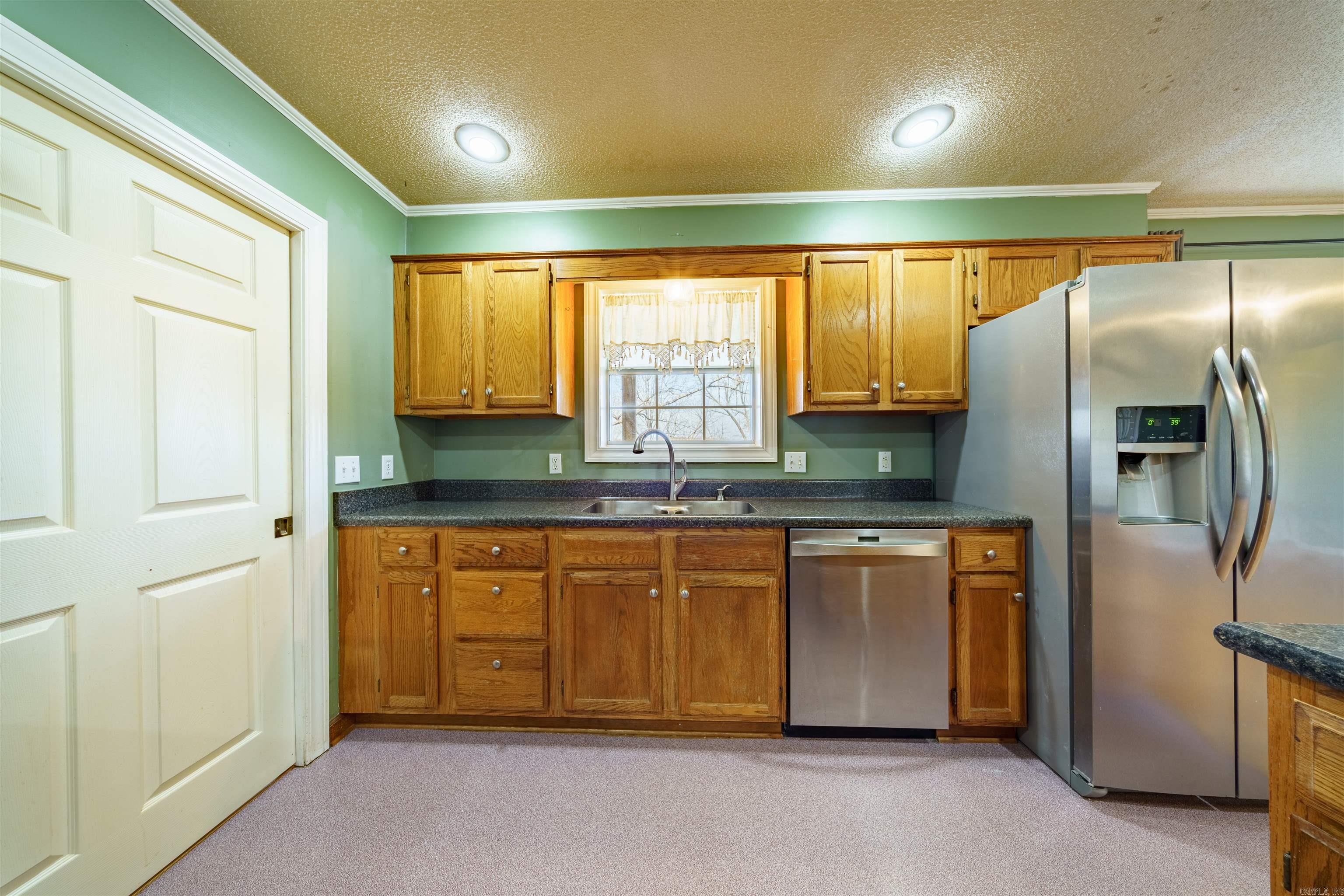 706 N Ridgeview  Mountain View, AR