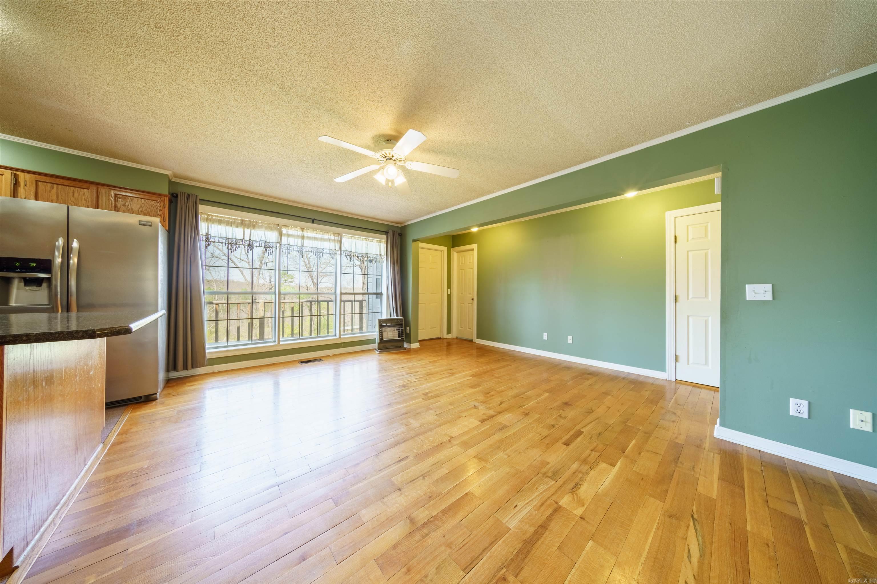 706 N Ridgeview  Mountain View, AR