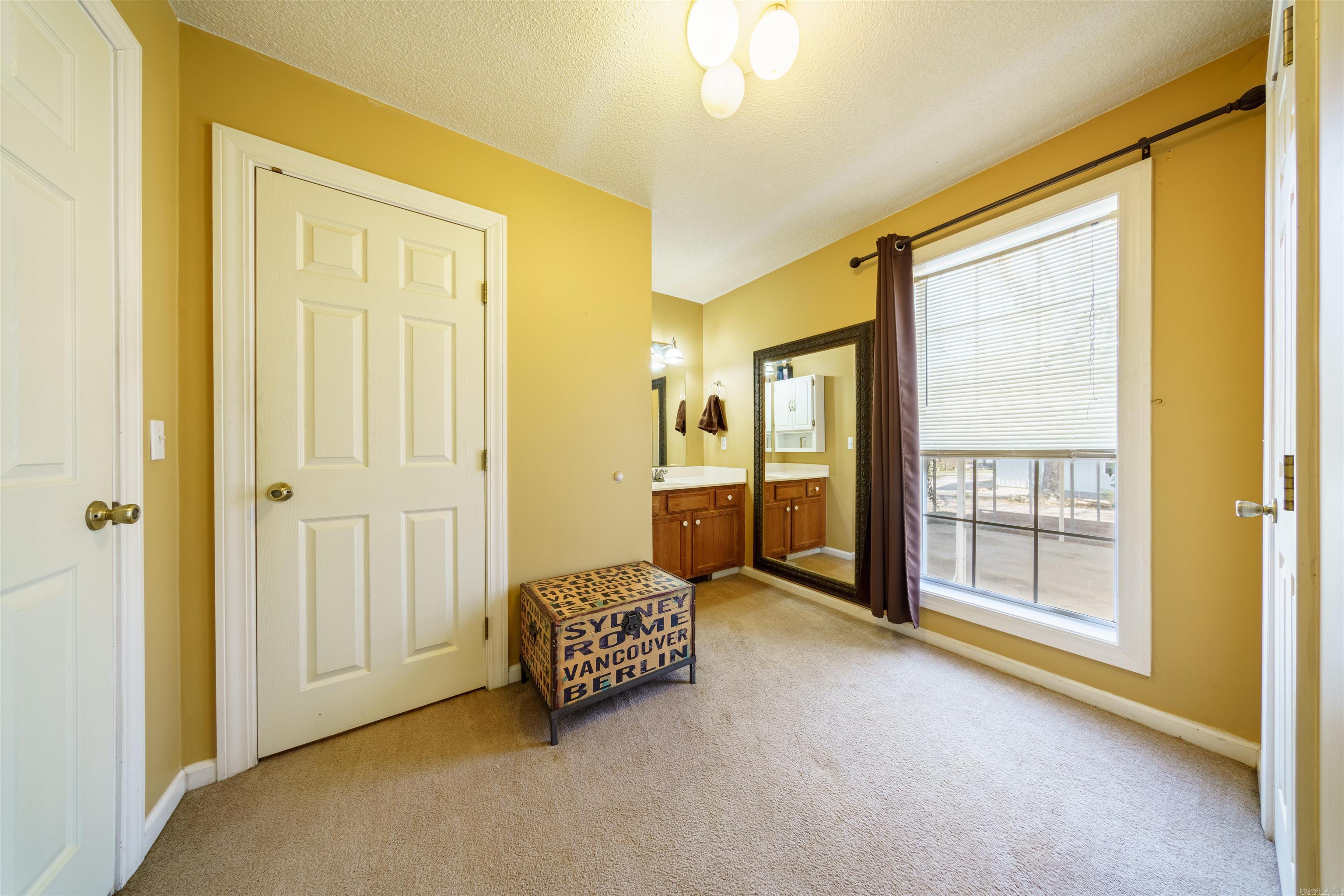 706 N Ridgeview  Mountain View, AR