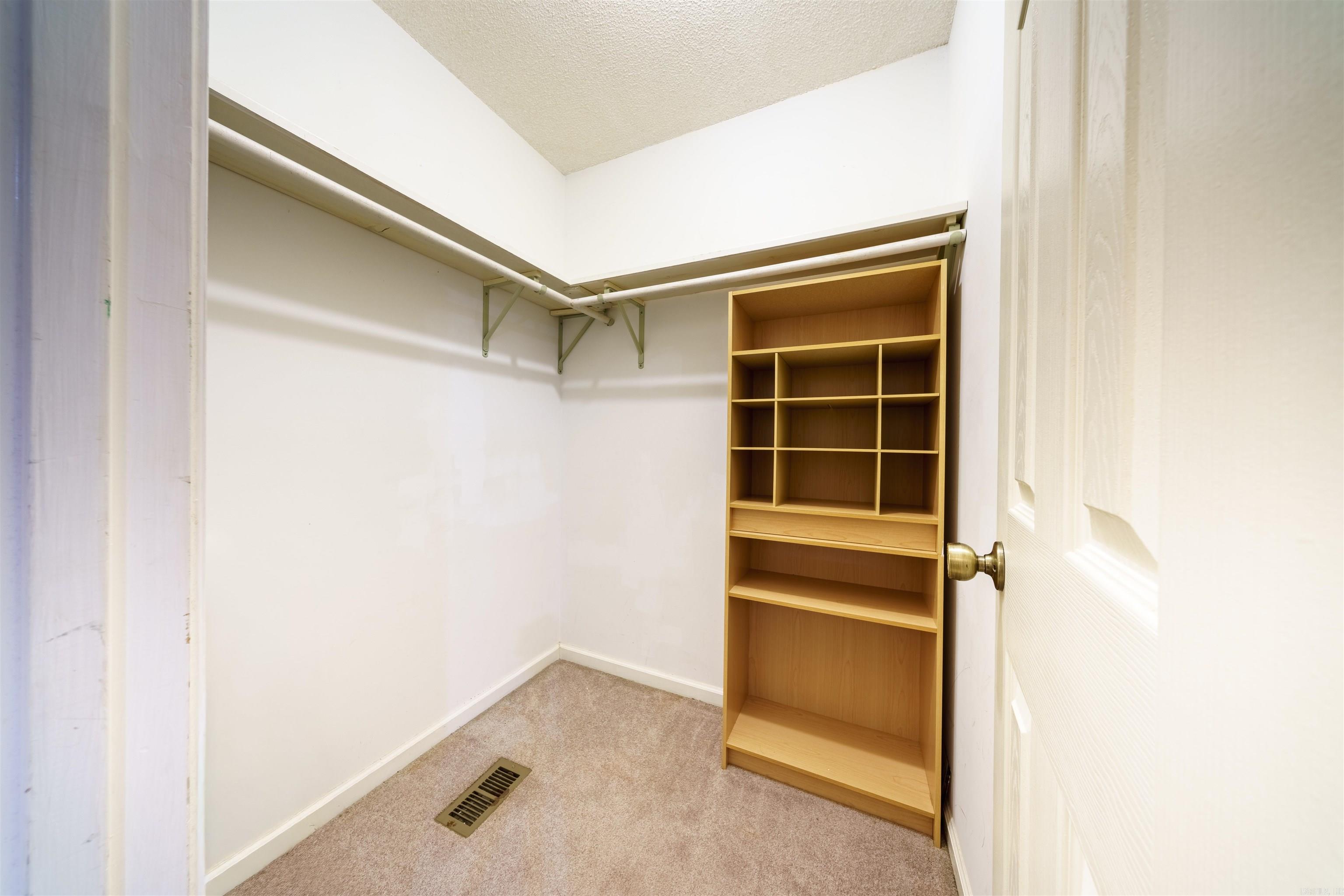 706 N Ridgeview  Mountain View, AR