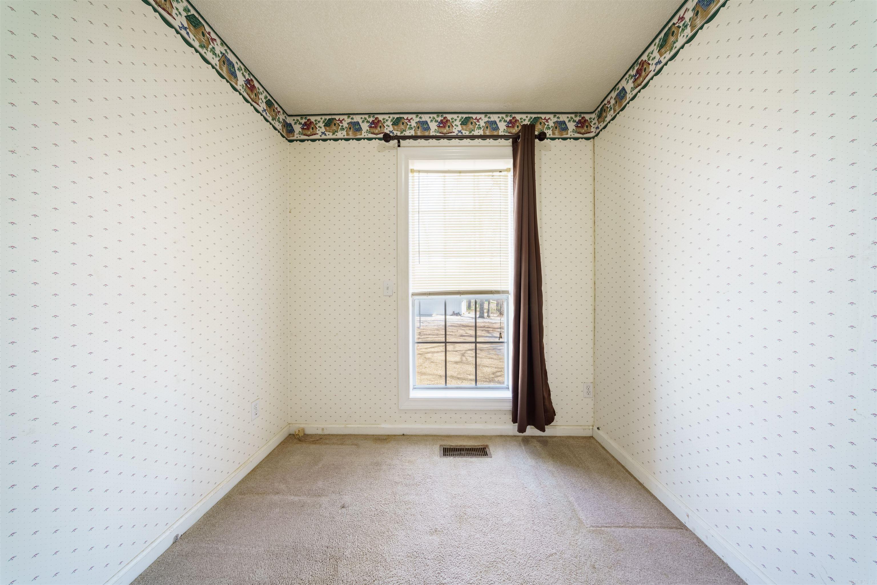 706 N Ridgeview  Mountain View, AR