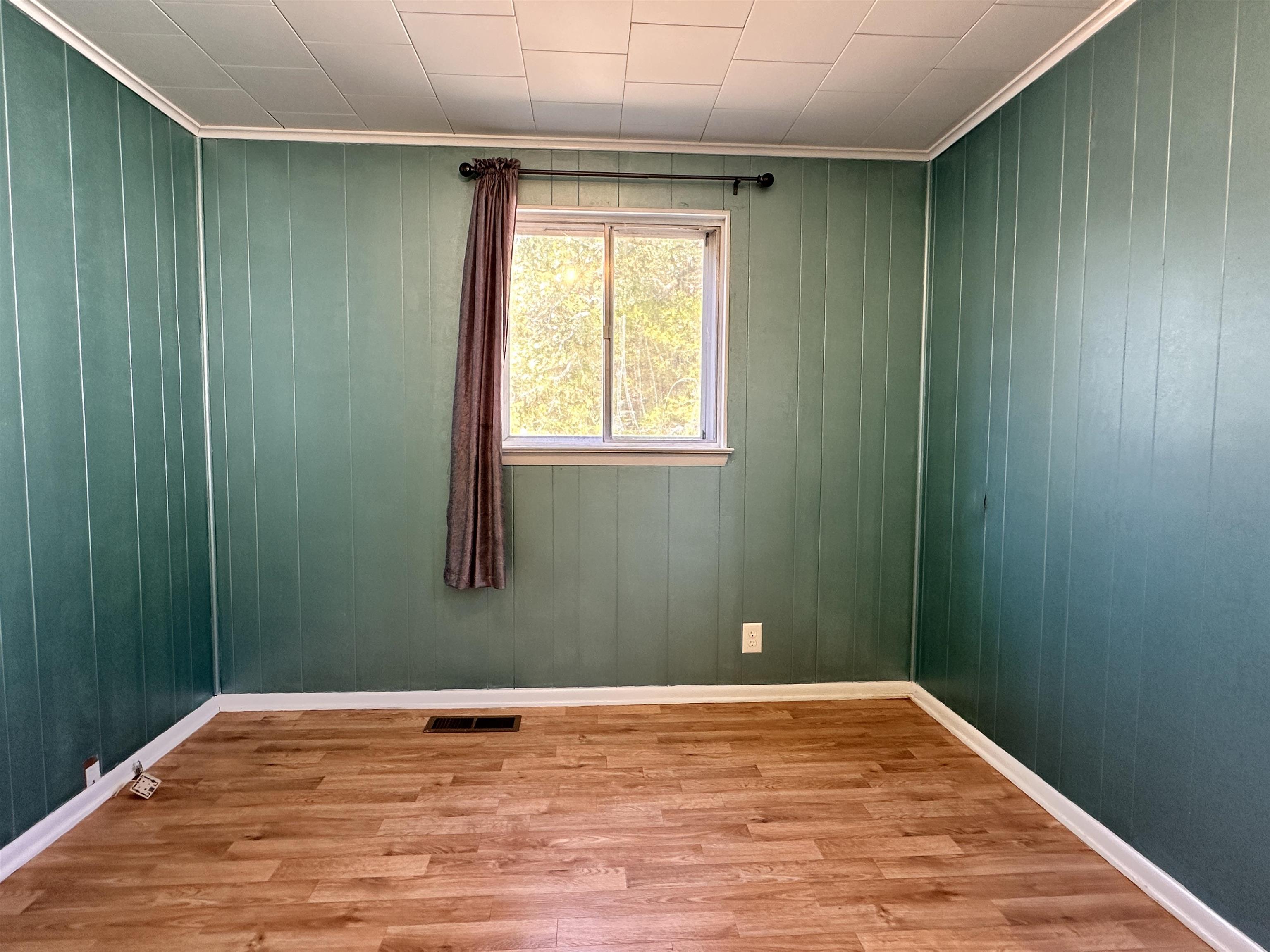 106 Edna  Highland, AR